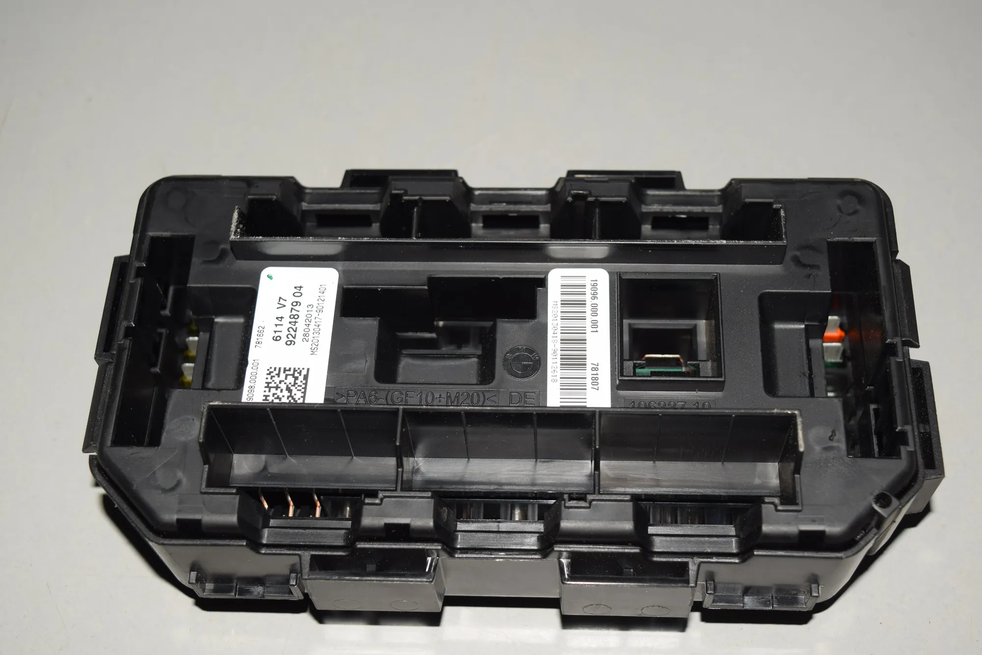 Fuse Box – OEM 9224879 · BMW 1 (F20) 118 d 2013 – 3