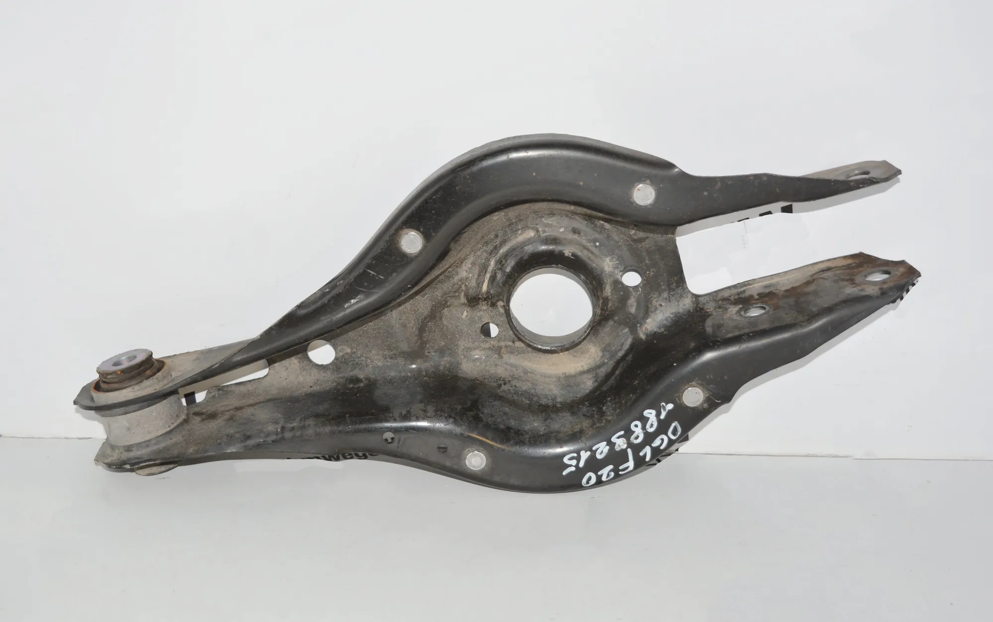 Rear Right Lower Control Arm – OEM NA · BMW 1 (F20) 118 d 2013