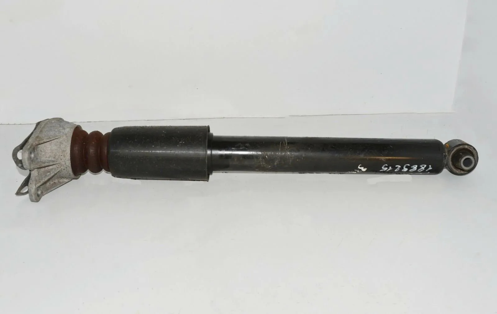 Rear Right Shock Absorber – OEM 6860328 · BMW 1 (F20) 118 d 2013 – 2