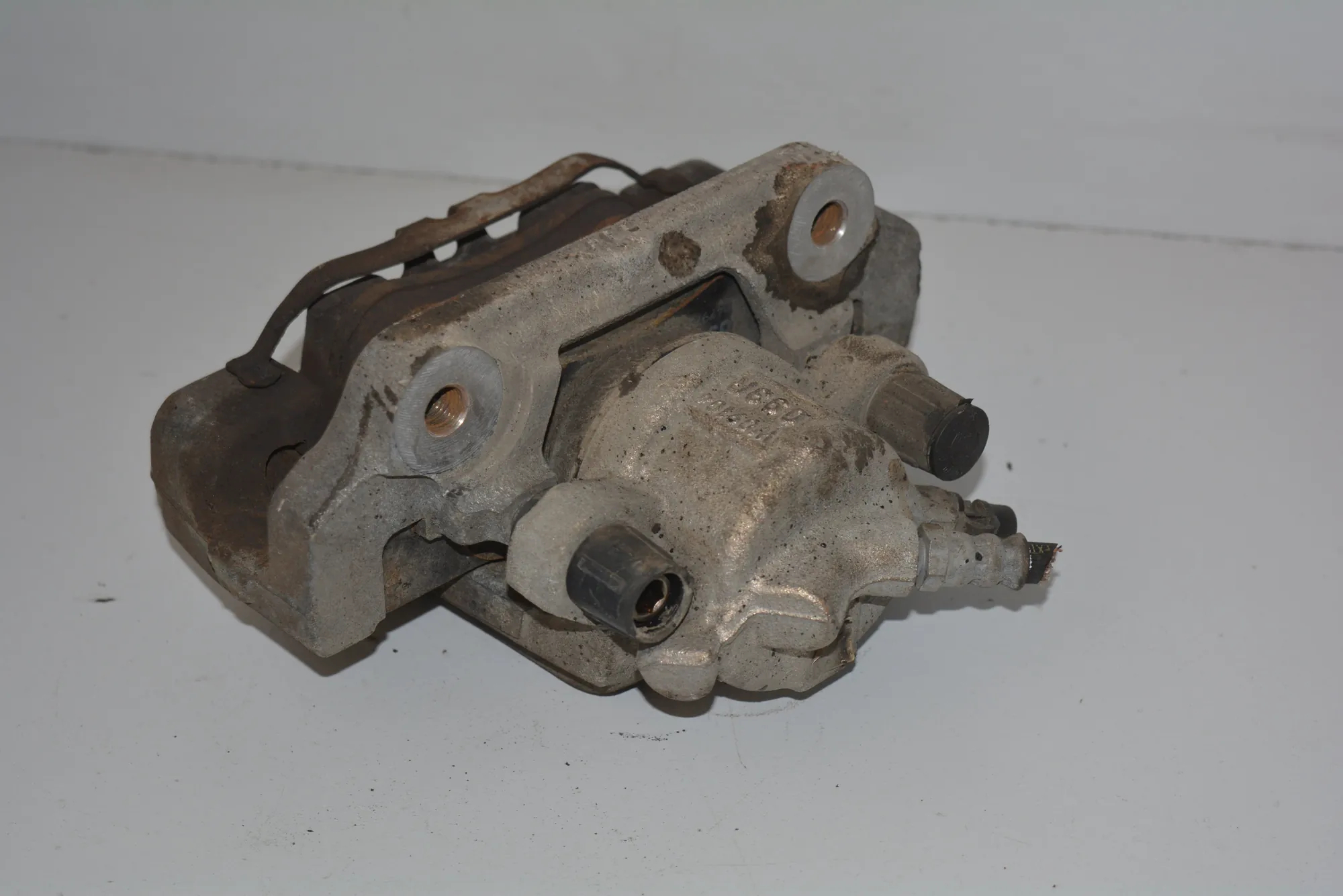 Front Right Brake Caliper – OEM NA · BMW 1 (F20) 118 d 2013 – 4