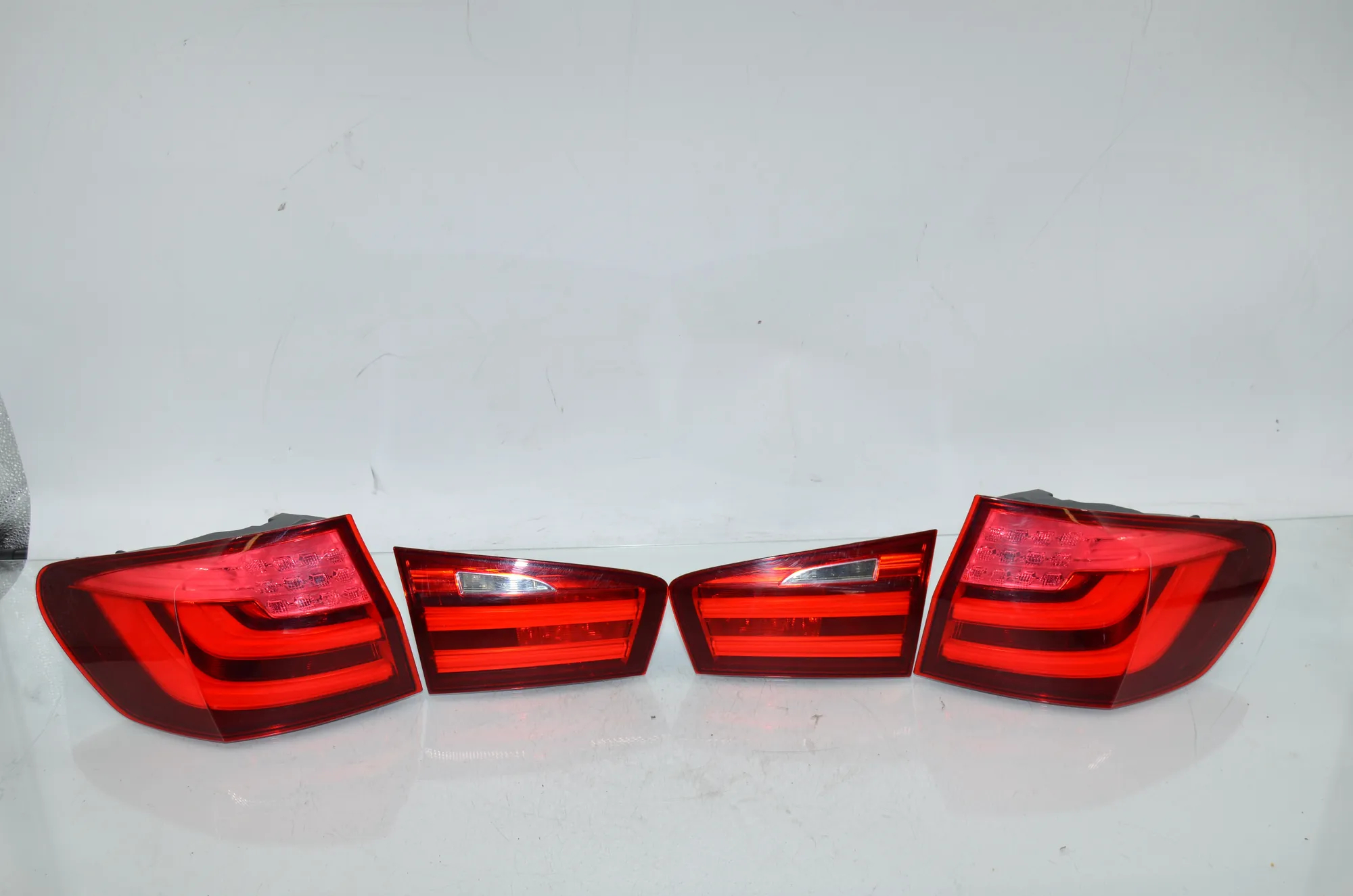 Rear Tail Light Set – OEM 7203228 · BMW 5 Touring (F11) 530 d xDrive 2011