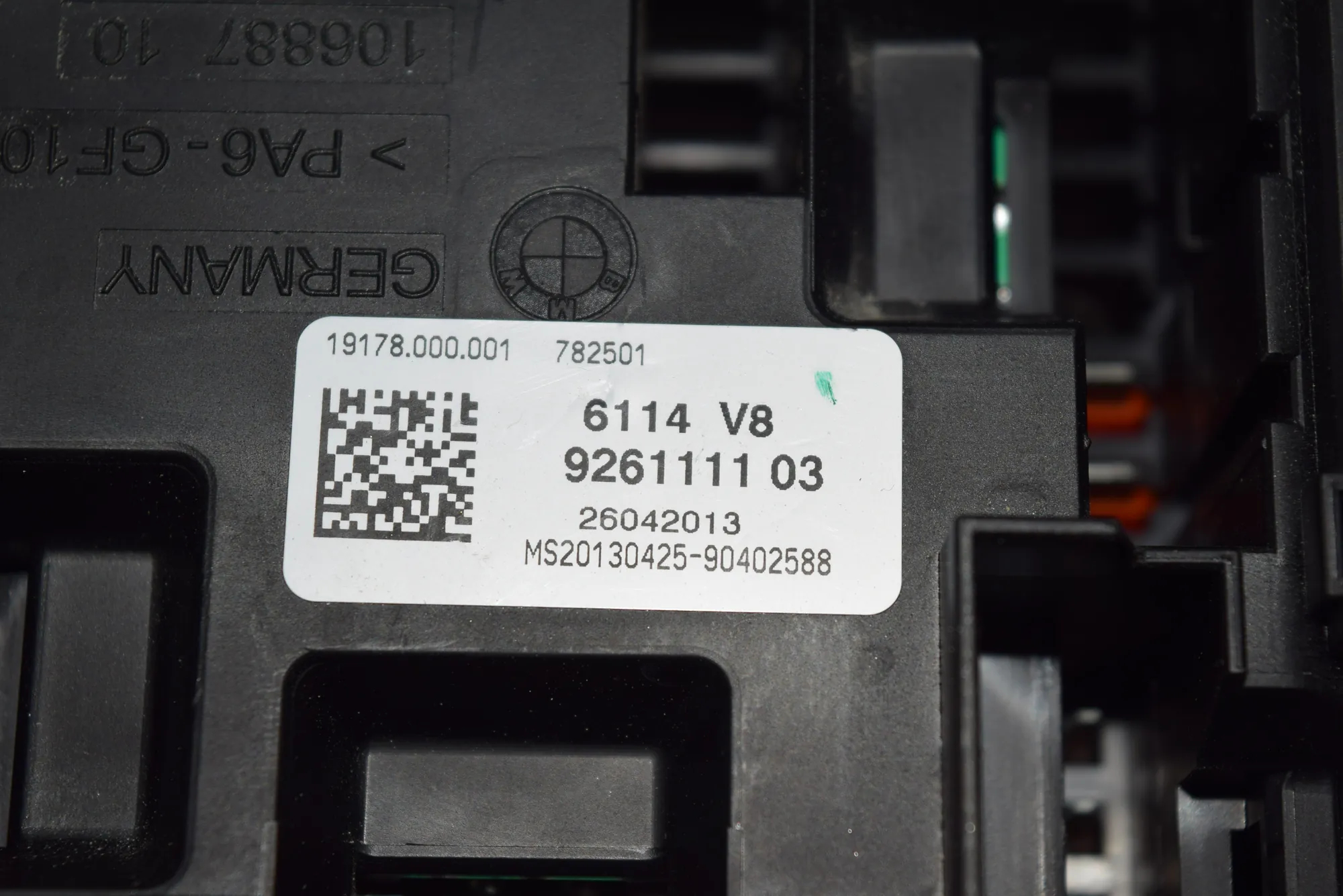 Fuse Box – OEM 9261111 · BMW 1 (F20) 118 d 2013 – 3