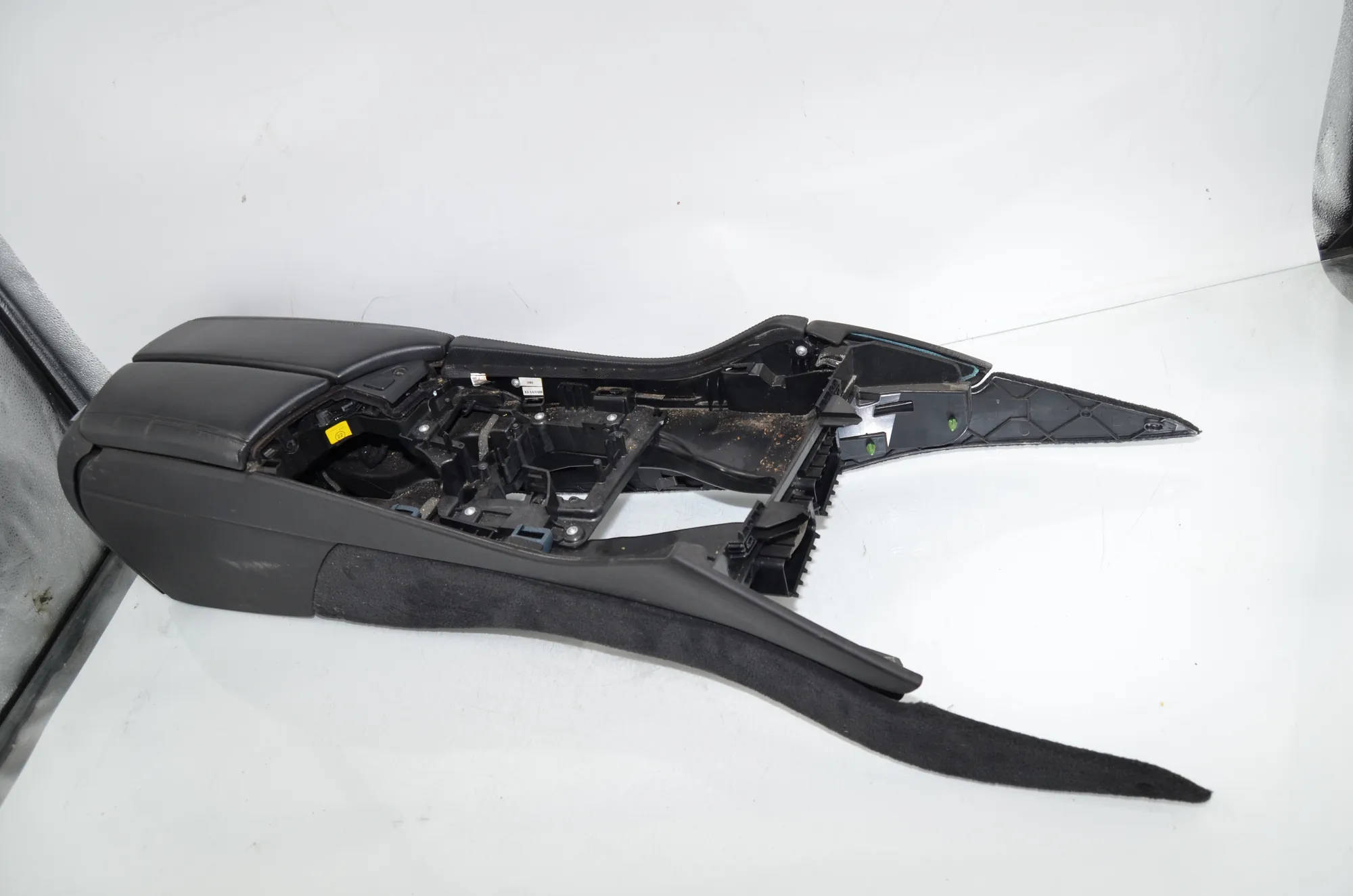 Center Console – OEM 9288907 · BMW 5 Touring (F11) 530 d xDrive 2011 – 2