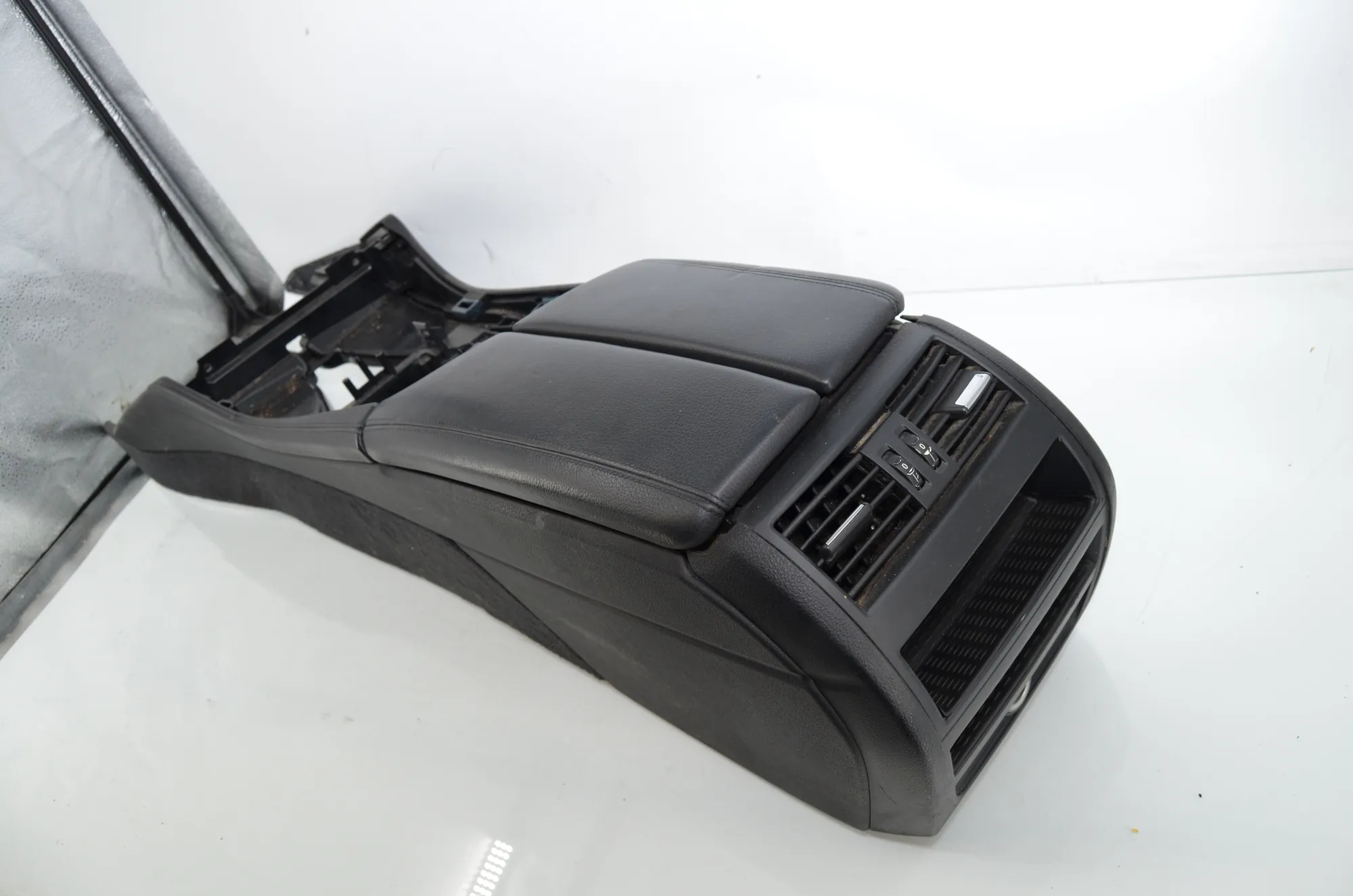 Center Console – OEM 9288907 · BMW 5 Touring (F11) 530 d xDrive 2011 – 4