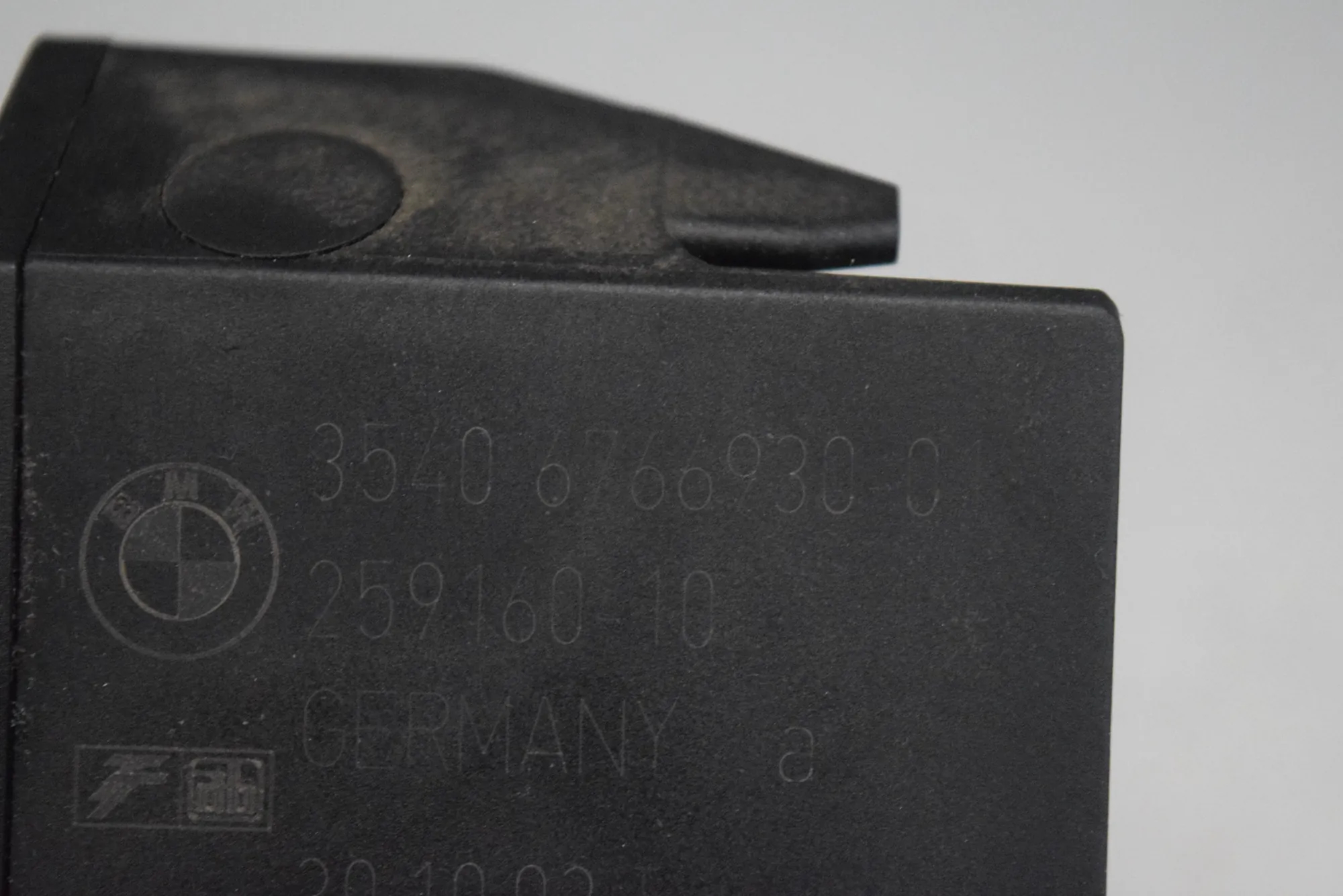 Throttle Pedal – OEM 6766930 · BMW 5 (E60) 545 i 2003 – 5