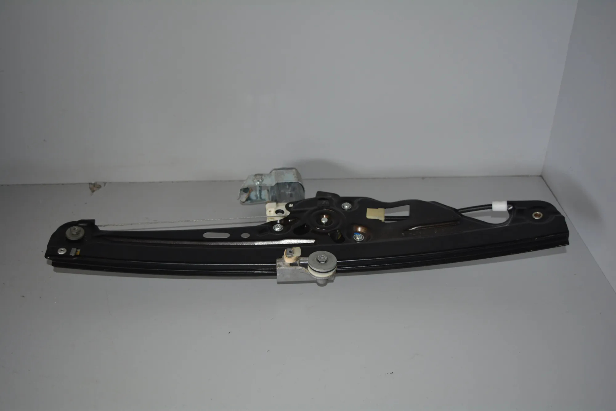 Rear Right Door Window Regulator – OEM 7075674 · BMW 5 (E60) 545 i 2003