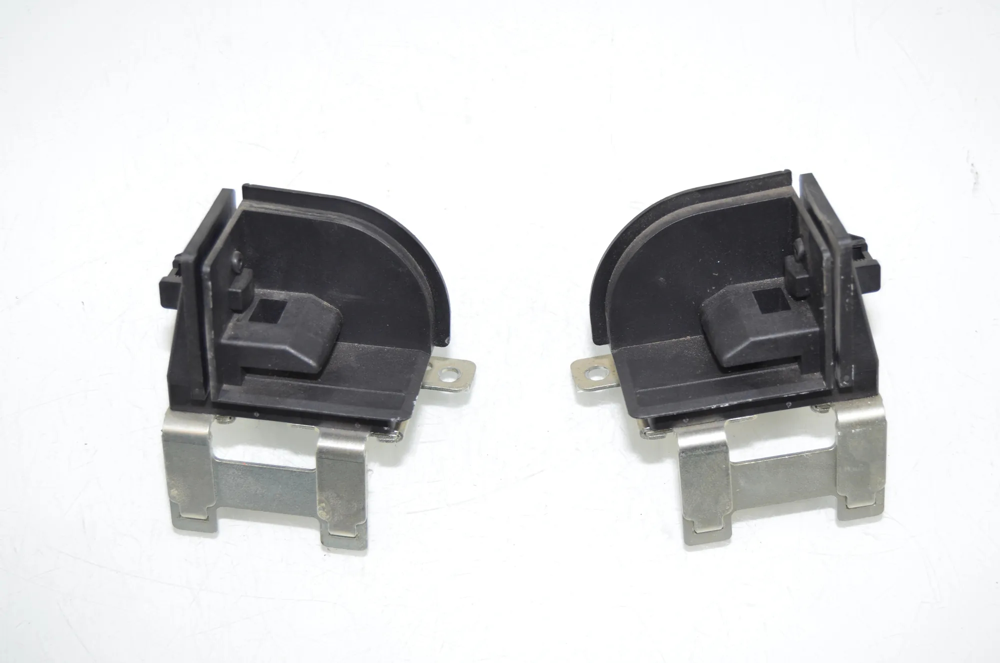 Bracket – OEM 9168474 · BMW 5 Touring (F11) 530 d xDrive 2011 – 2