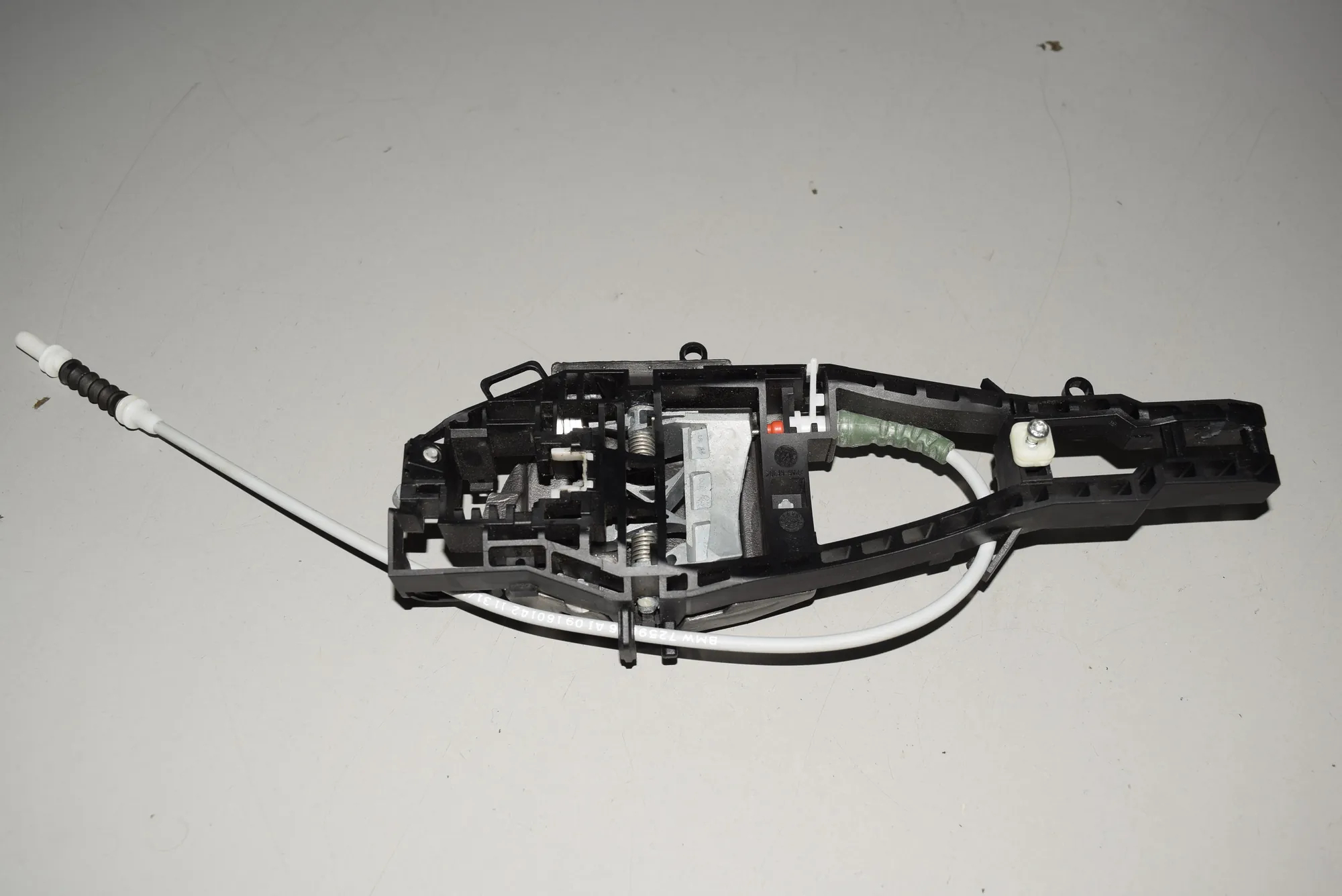 Rear Left Door Interior Handle Frame – OEM 7332267 · BMW 3 Touring (F31) 320 d xDrive 2015