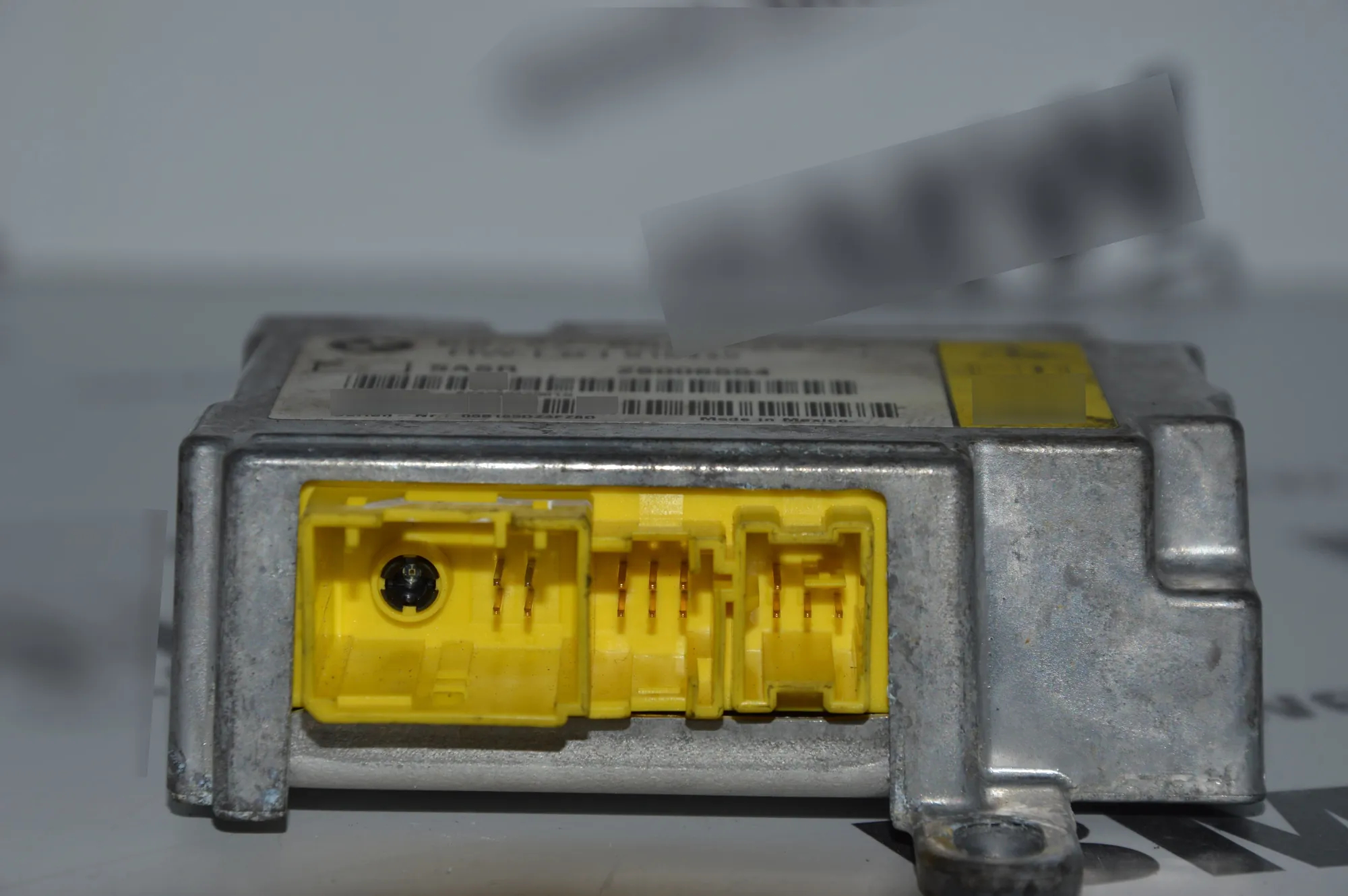 SRS Control Unit – OEM 6960220 · BMW 7 (E65, E66, E67) 730 Ld 2005 – 3