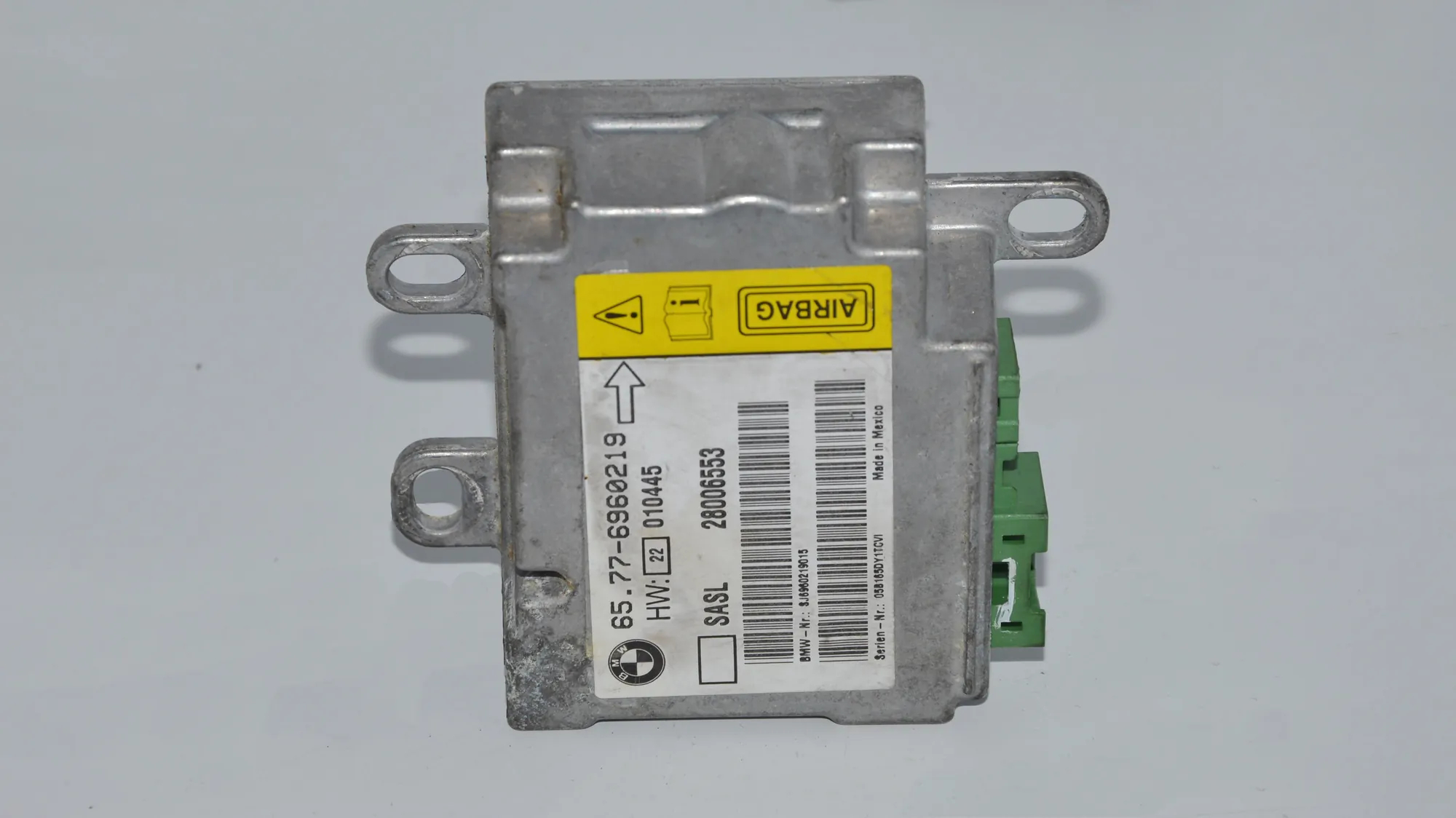 SRS Control Unit – OEM 6960219 · BMW 7 (E65, E66, E67) 730 Ld 2005
