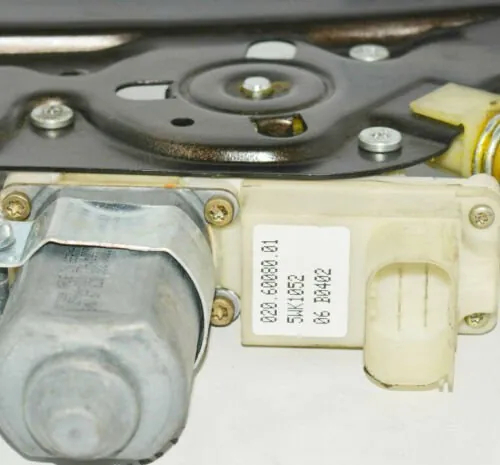 Front Right Door Window Regulator – OEM 7138862 · BMW 7 (E65, E66, E67) 730 Ld 2005 – 2
