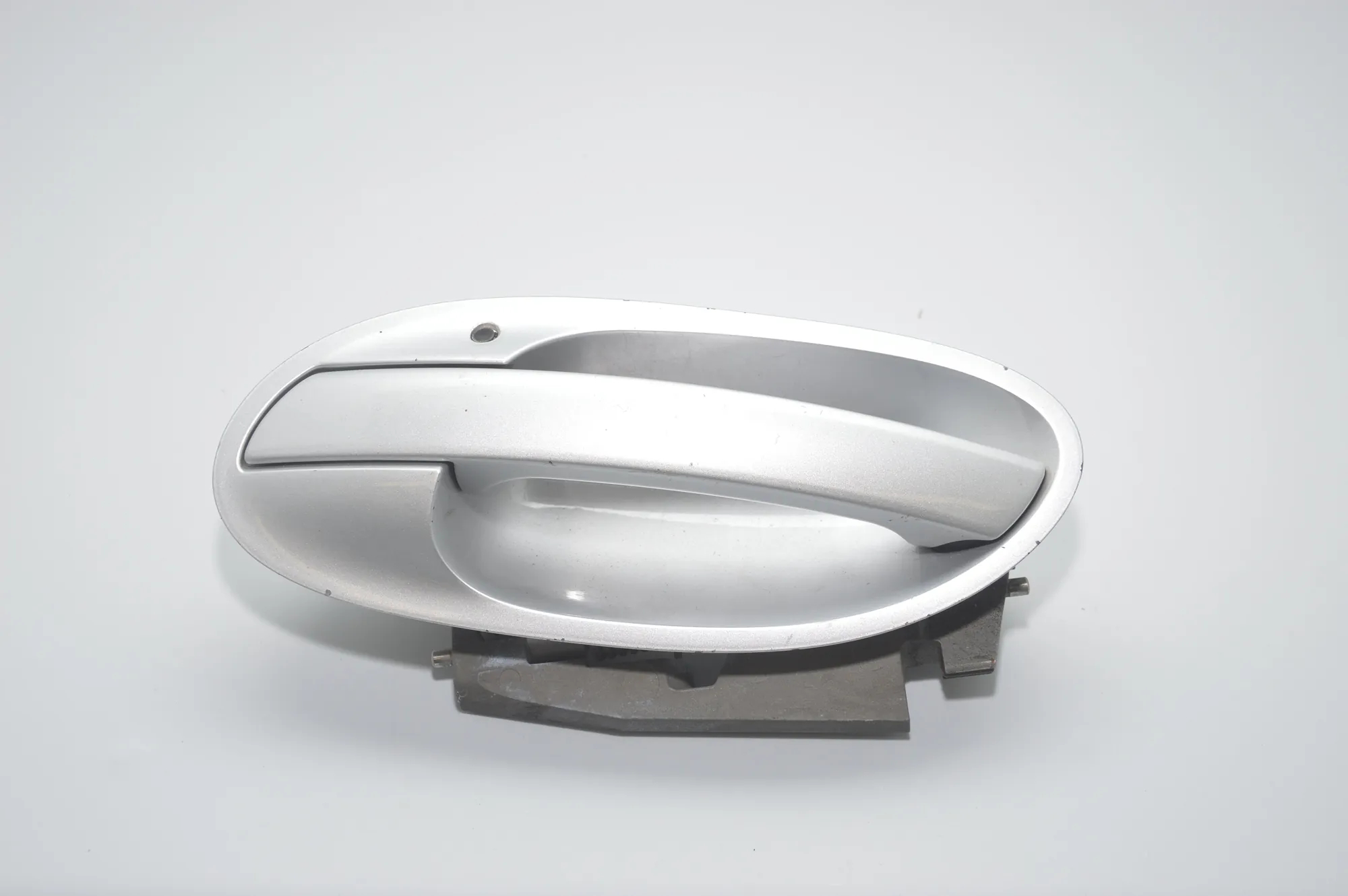 Rear Left Door Exterior Handle – OEM 7159743 · BMW 7 (E65, E66, E67) 730 Ld 2005 – 2