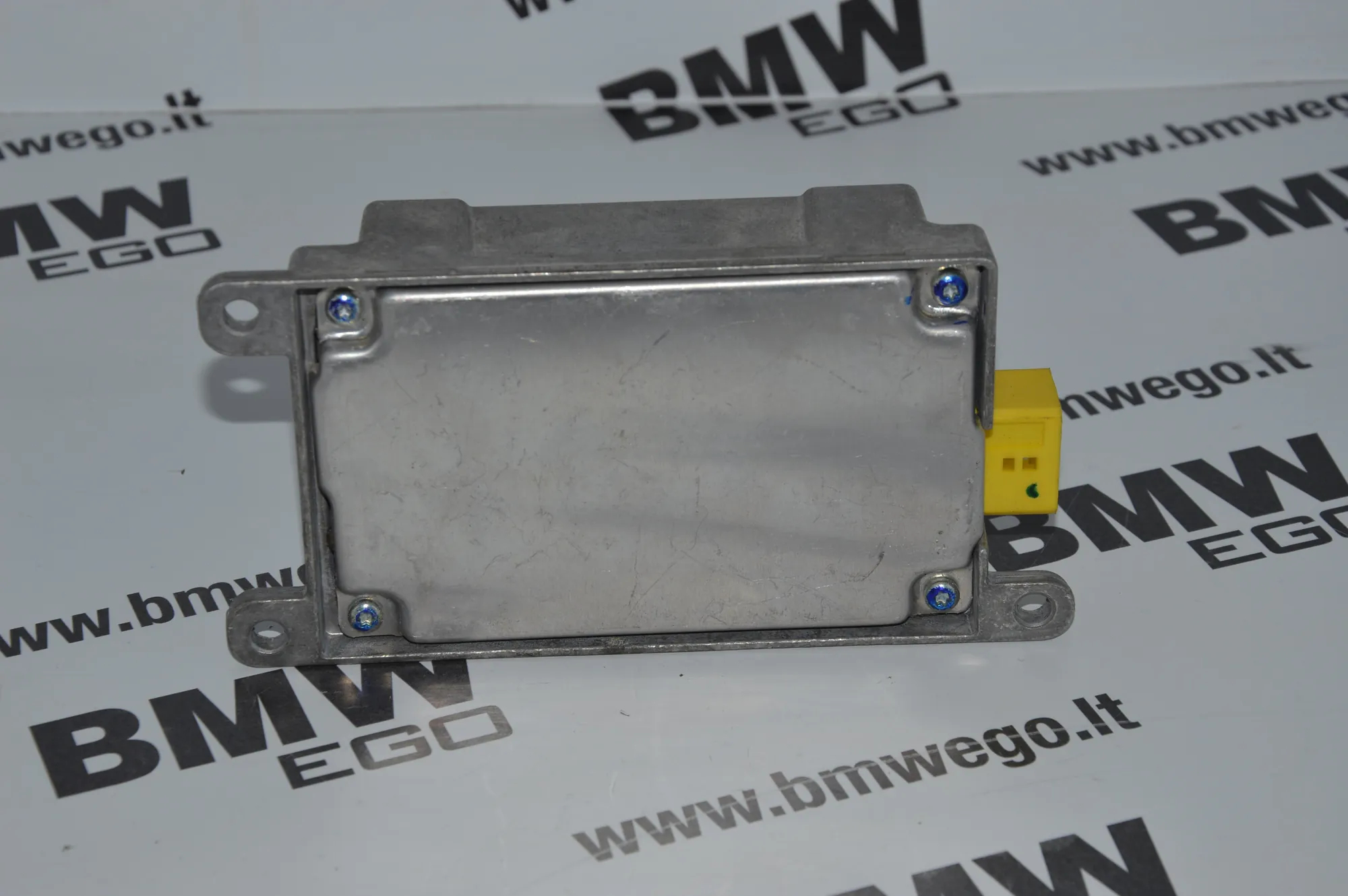 SRS Control Unit – OEM 6920472 · BMW 7 (E65, E66, E67) 730 Ld 2005 – 4