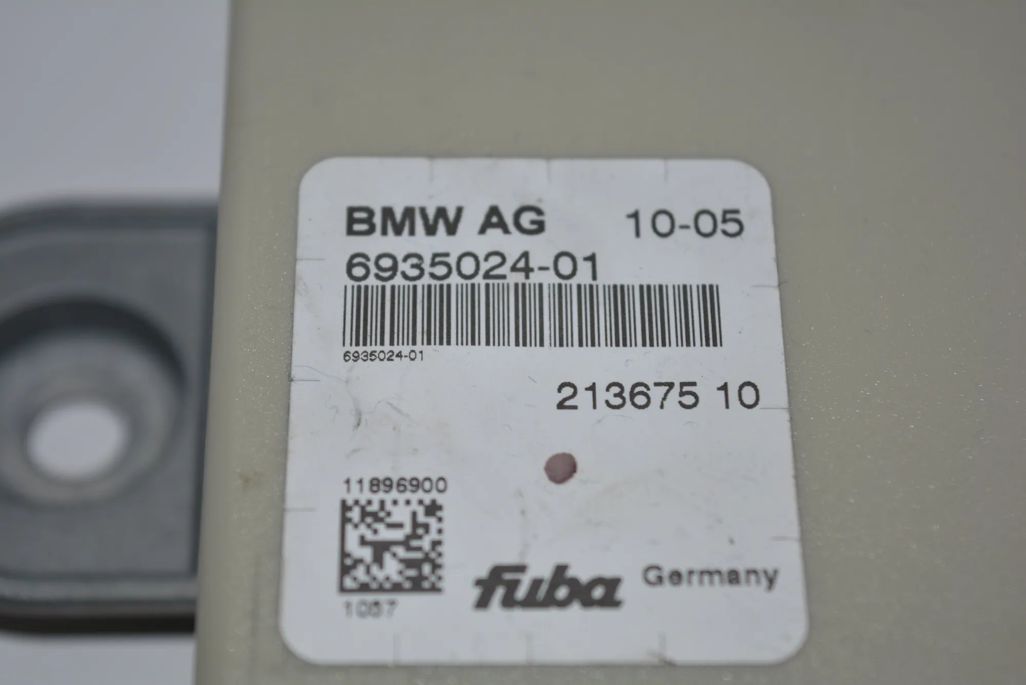 Antenna – OEM 6935024 · BMW 7 (E65, E66, E67) 750 i, Li 2005 – 2