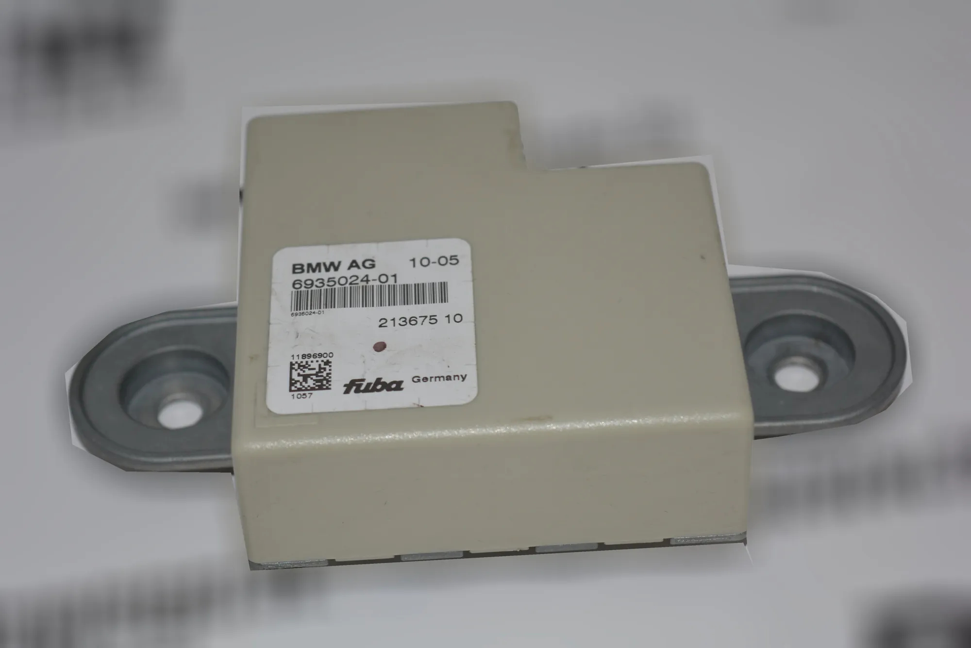 Antenna – OEM 6935024 · BMW 7 (E65, E66, E67) 750 i, Li 2005