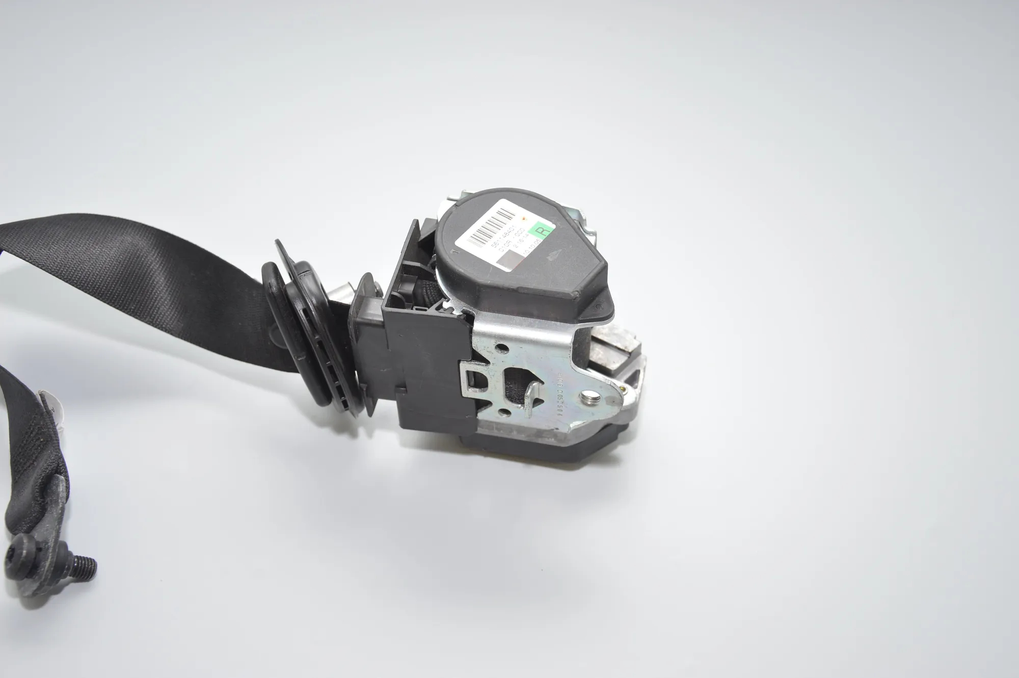 Front Right Seatbelt – OEM 6982692 · BMW 7 (E65, E66, E67) 750 i, Li 2005 – 3
