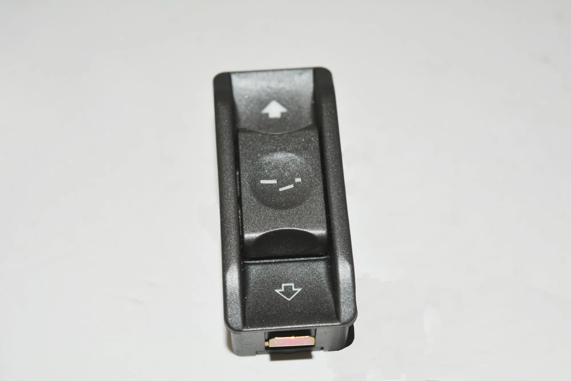 Other Interior Parts – OEM 6942068 · BMW 7 (E65, E66, E67) 750 i, Li 2005