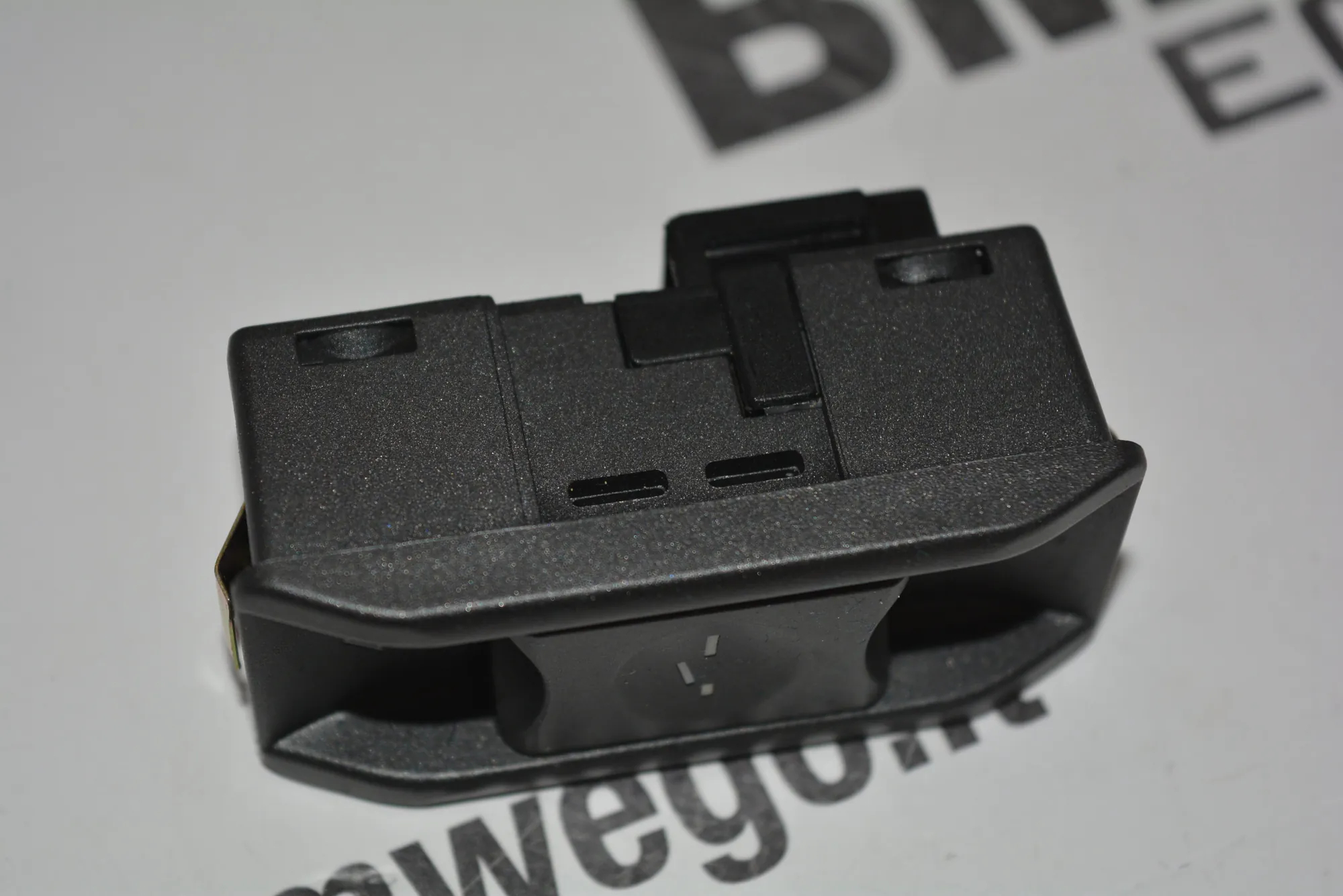 Other Interior Parts – OEM 6942068 · BMW 7 (E65, E66, E67) 750 i, Li 2005 – 3