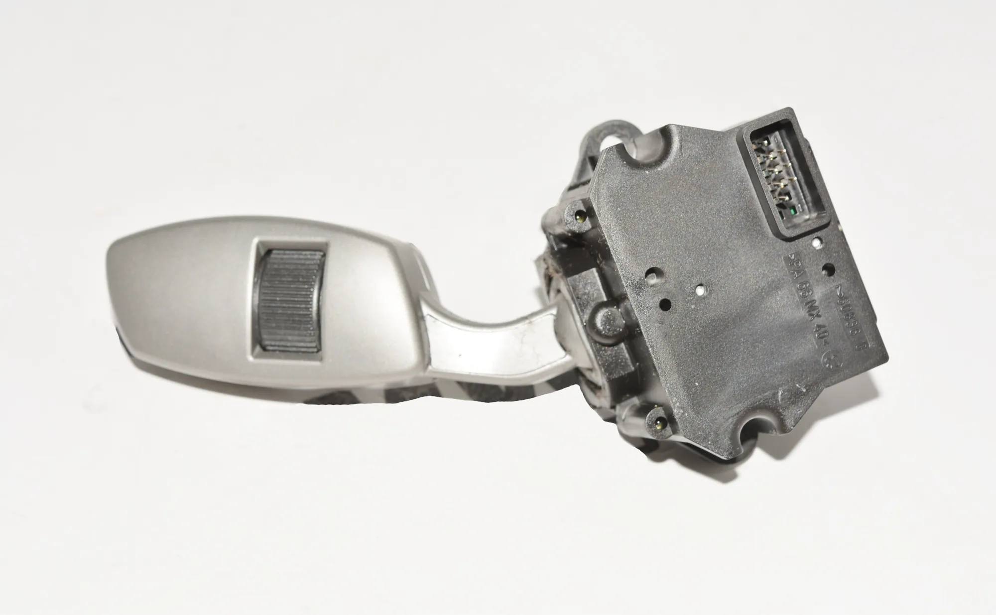 Indicator Wiper Stalk Switch – OEM 6959987 · BMW 7 (E65, E66, E67) 750 i, Li 2005 – 2