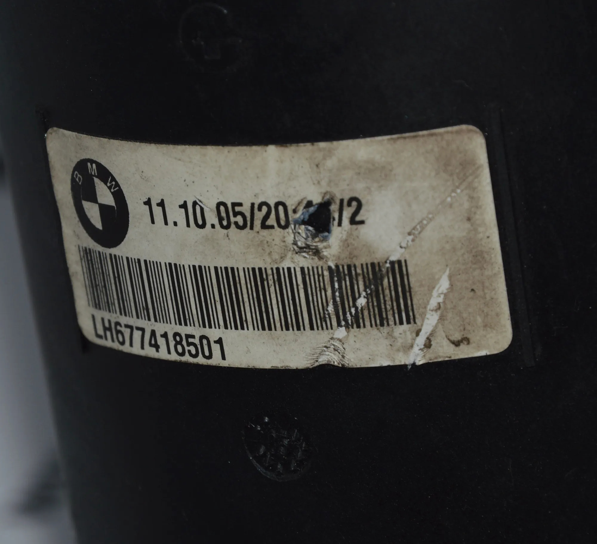 Power Steering Pump Tank – OEM 6774185 · BMW 7 (E65, E66, E67) 750 i, Li 2005 – 2