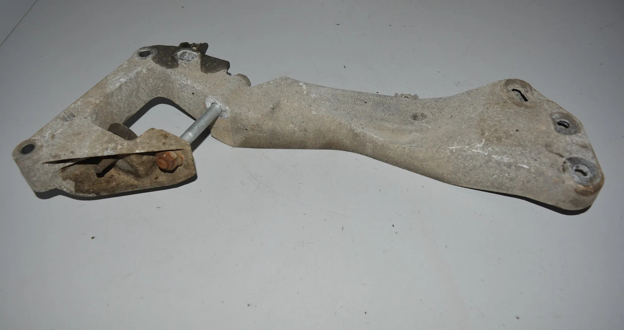 Gearbox Support Mount Bracket – OEM 6769281 · BMW 3 Touring (E91) 330 d xDrive 2010