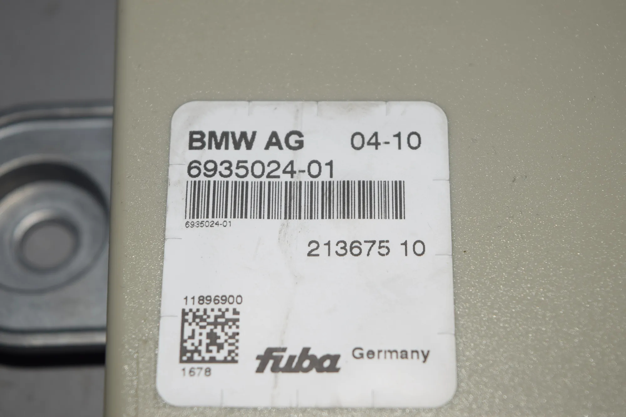 Antenna Amplifier – OEM 6935024 · BMW 3 Touring (E91) 330 d xDrive 2010 – 4
