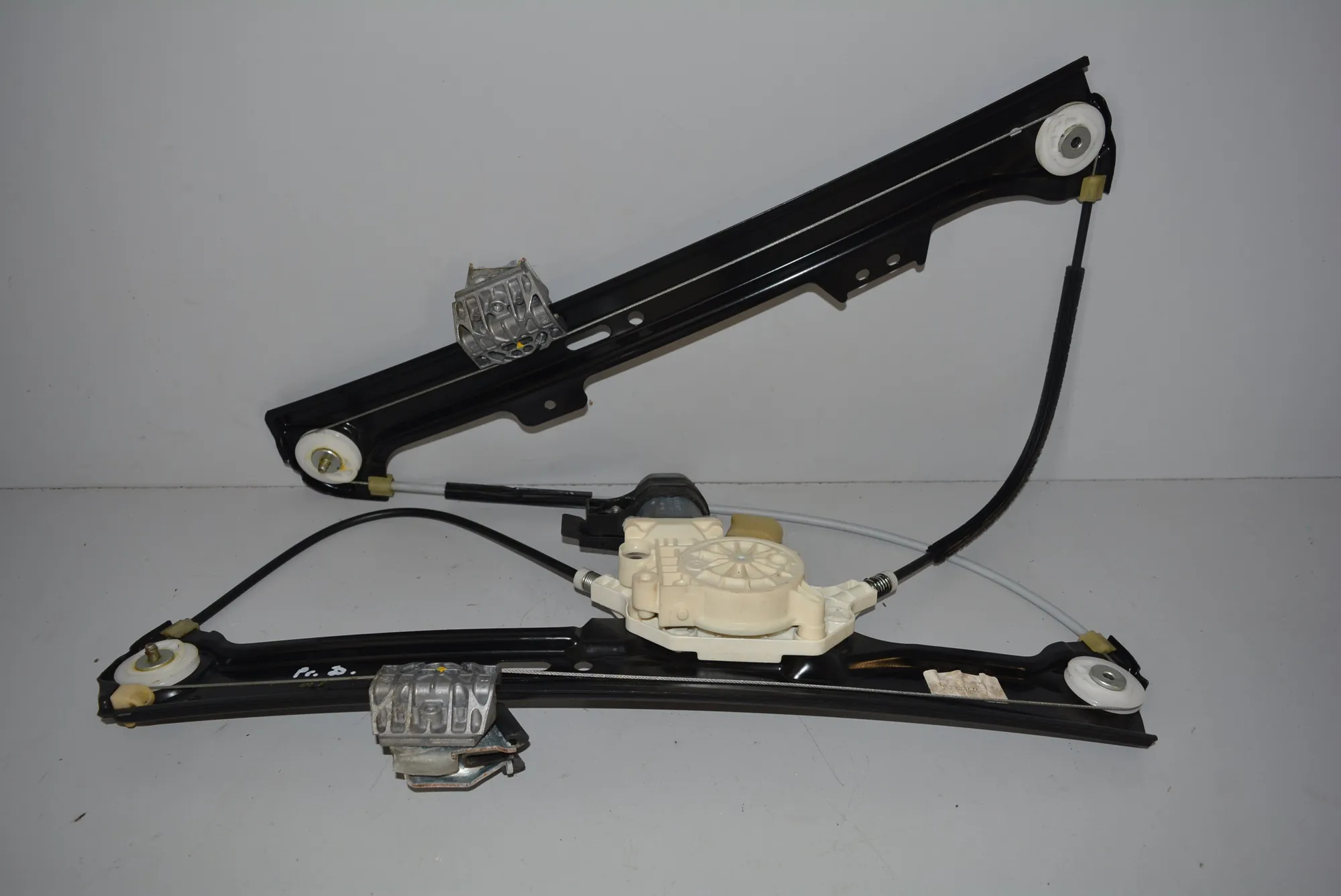 Front Right Door Window Regulator – OEM 7184384 · BMW 5 Touring (E61) 523 i 2007 – 3