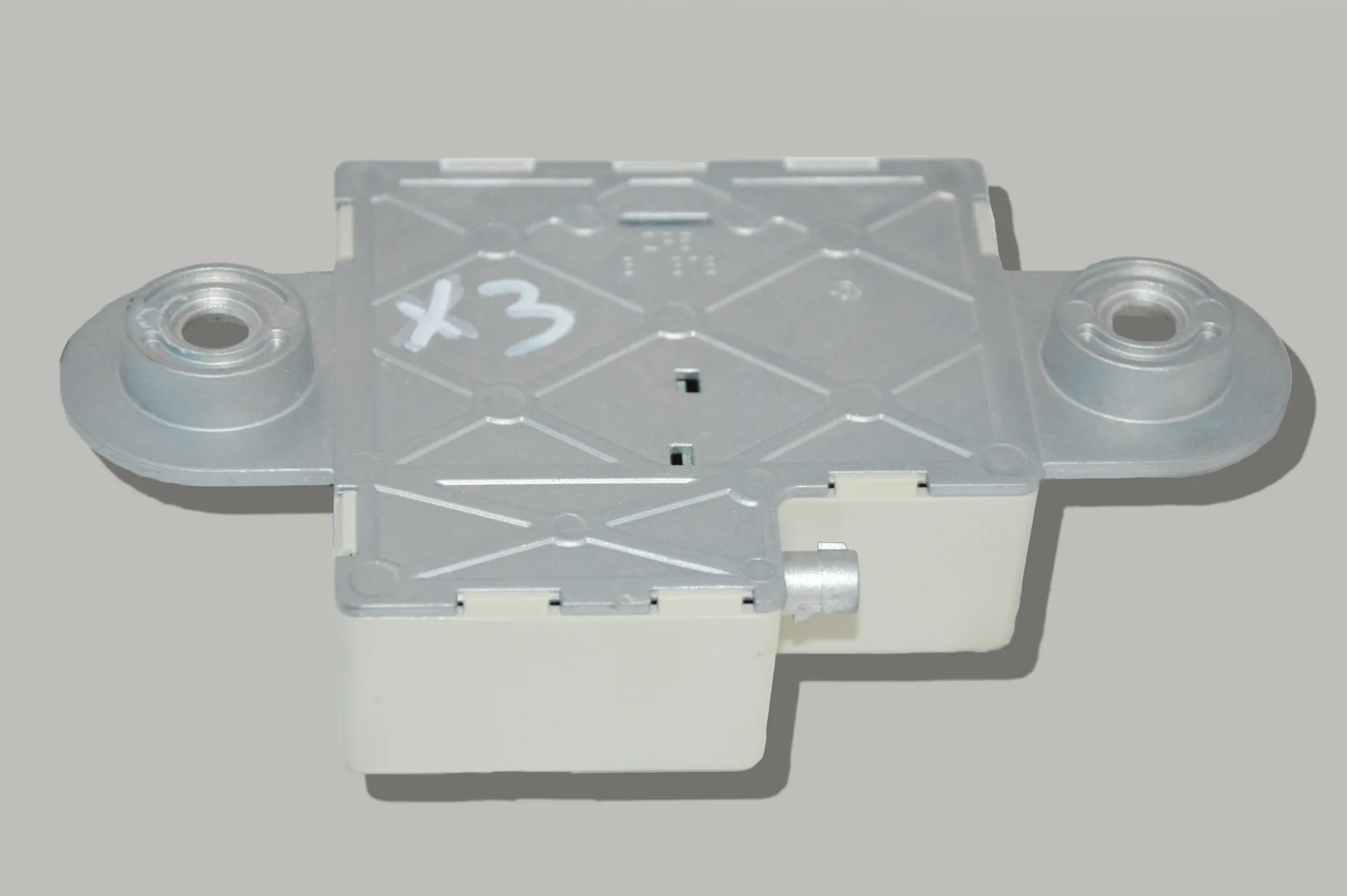 Antenna Amplifier – OEM 6935024 · BMW X3 (F25) BMW X3 (F25) xDrive 20 d 2014