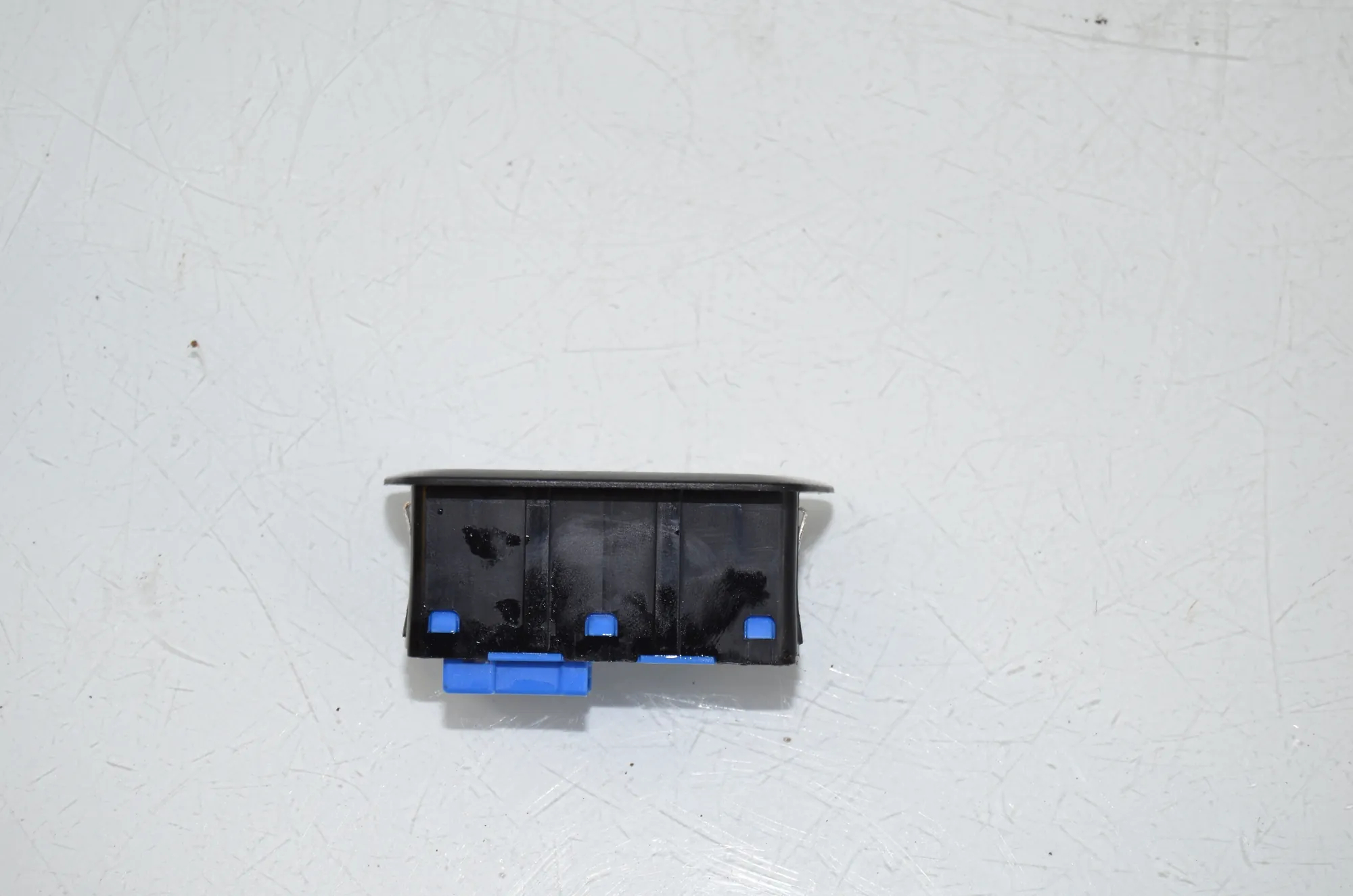 Other Control Units – OEM 7304901 · BMW 5 Touring (F11) 530 d xDrive 2011 – 7