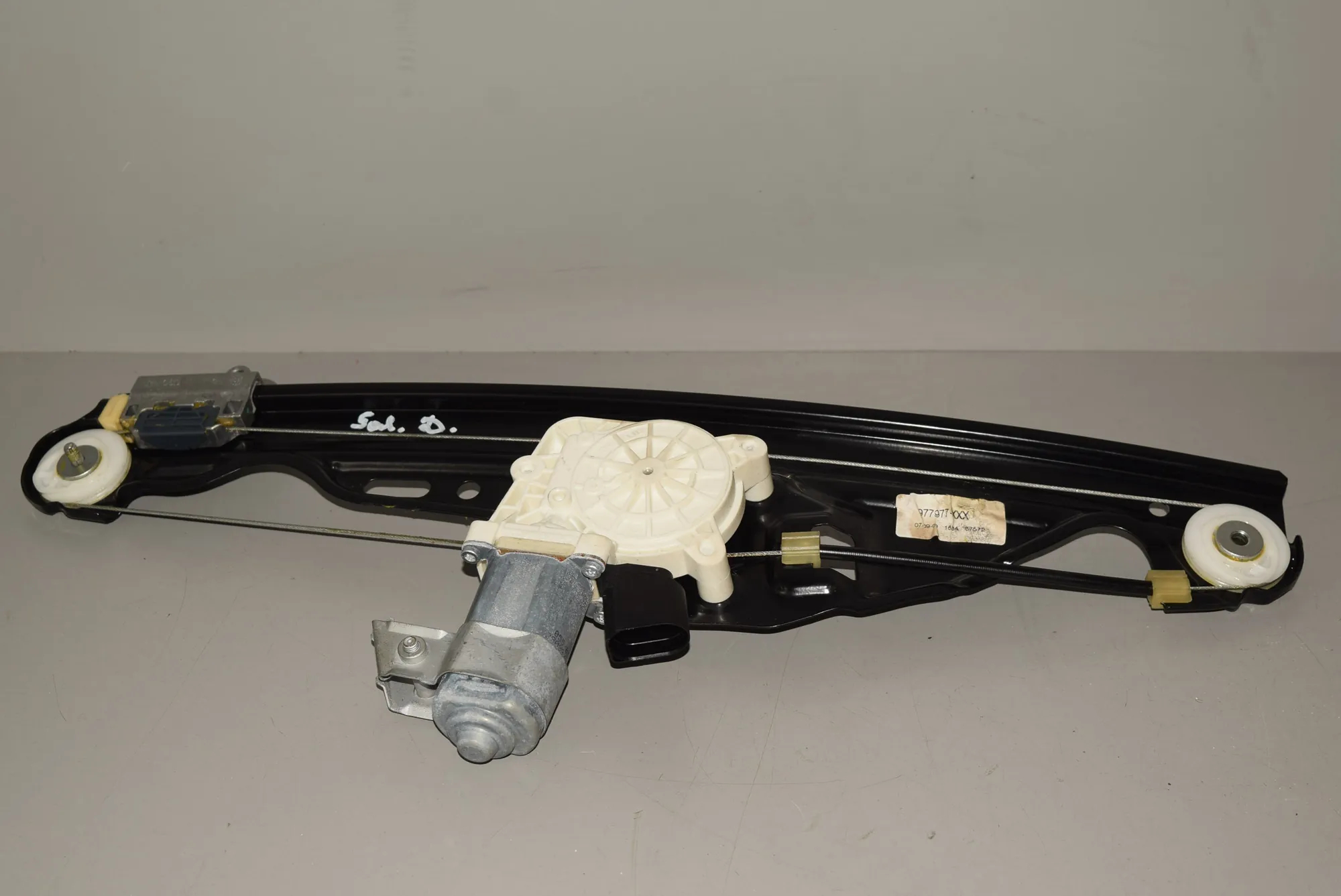Rear Right Door Window Regulator – OEM 7184746 · BMW 5 Touring (E61) 520 d 2009