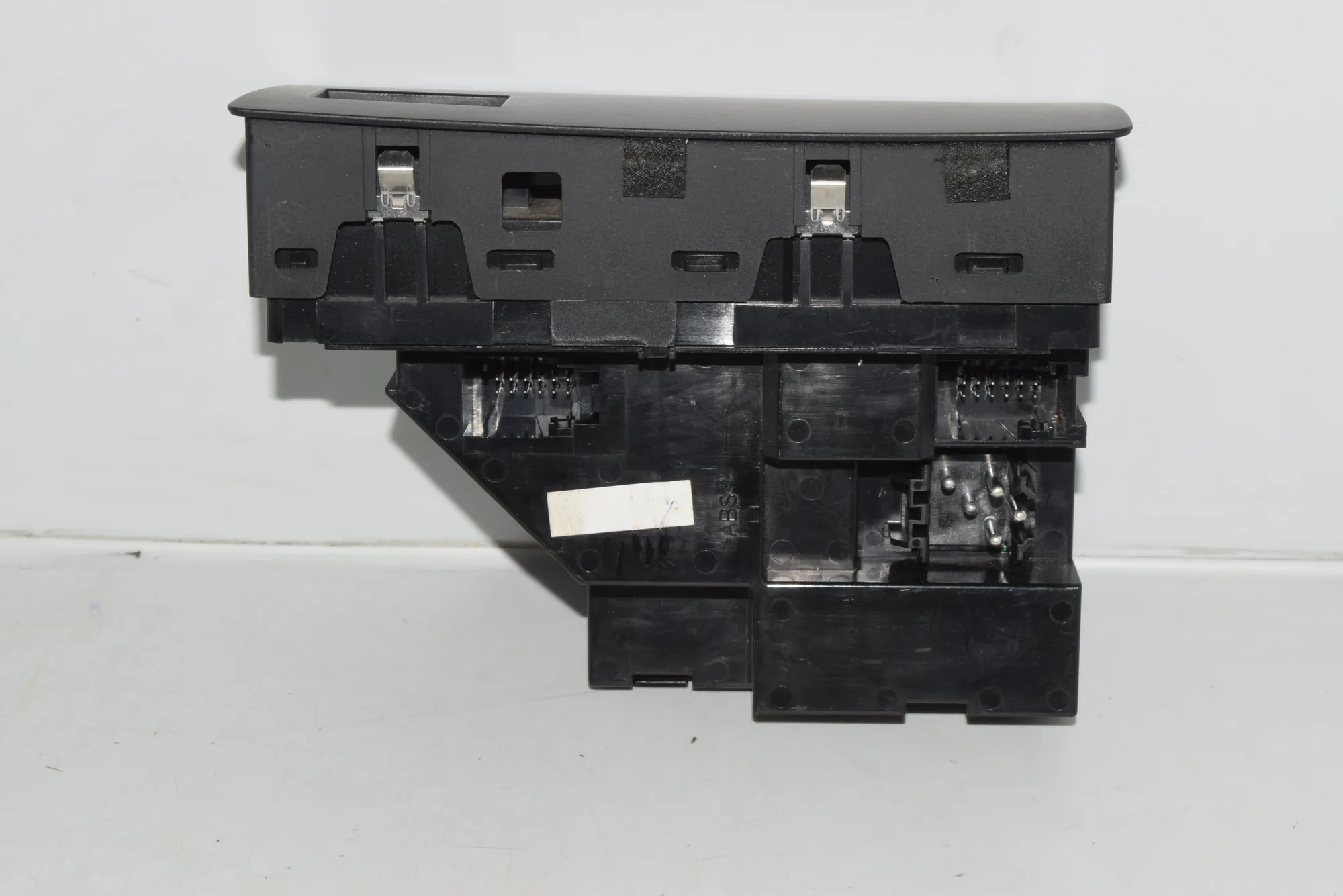 Front Left Door Window Switch – OEM 6952800 · BMW X5 (E53) 4.8 is 2004 – 2