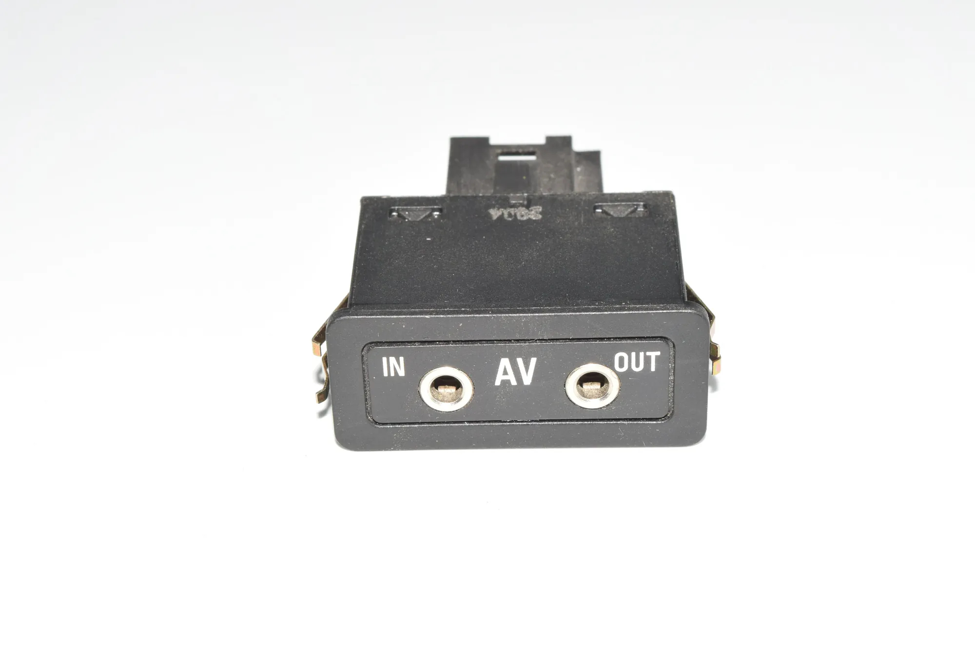 USB/AUX-In Socket Port – OEM 8368346 · BMW X5 (E53) 4.8 is 2004 – 2