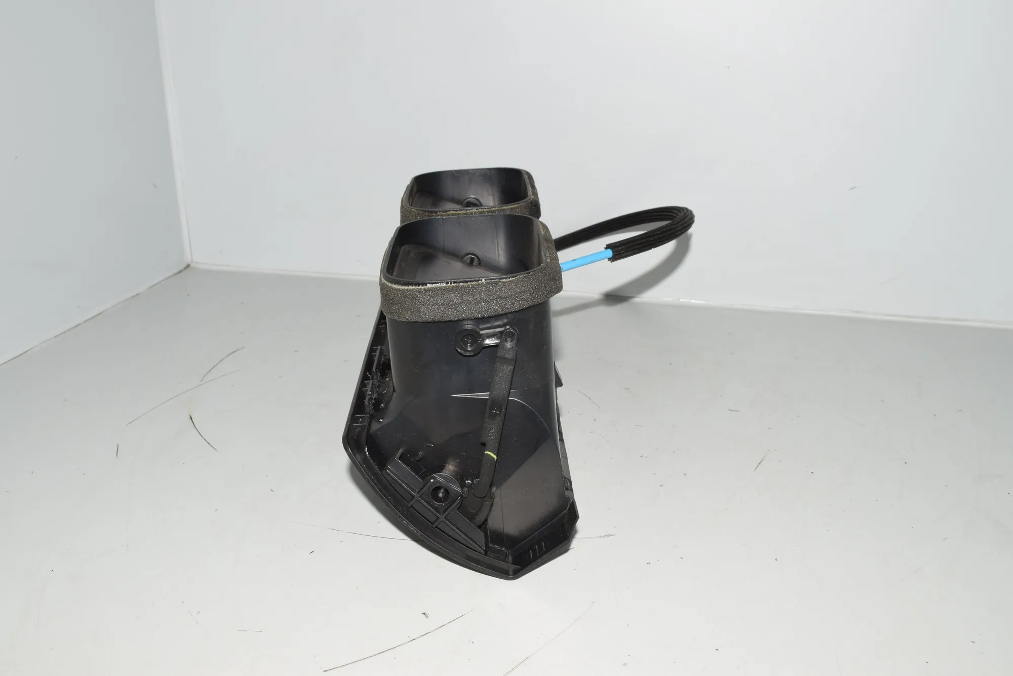 Dashboard Air Vents – OEM 8402221 · BMW X5 (E53) 4.8 is 2004 – 4