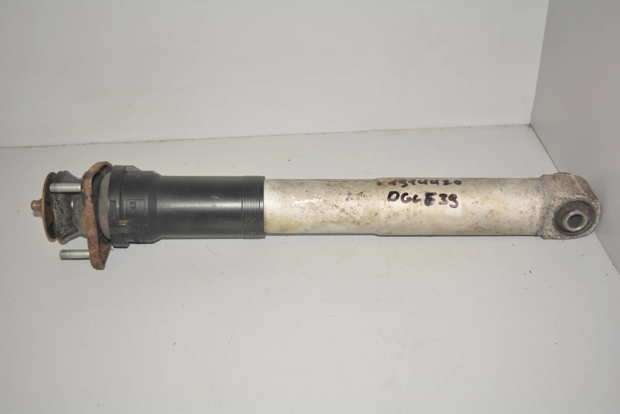 Rear Right Shock Absorber · BMW 5 Touring (E39) 530 d 2001