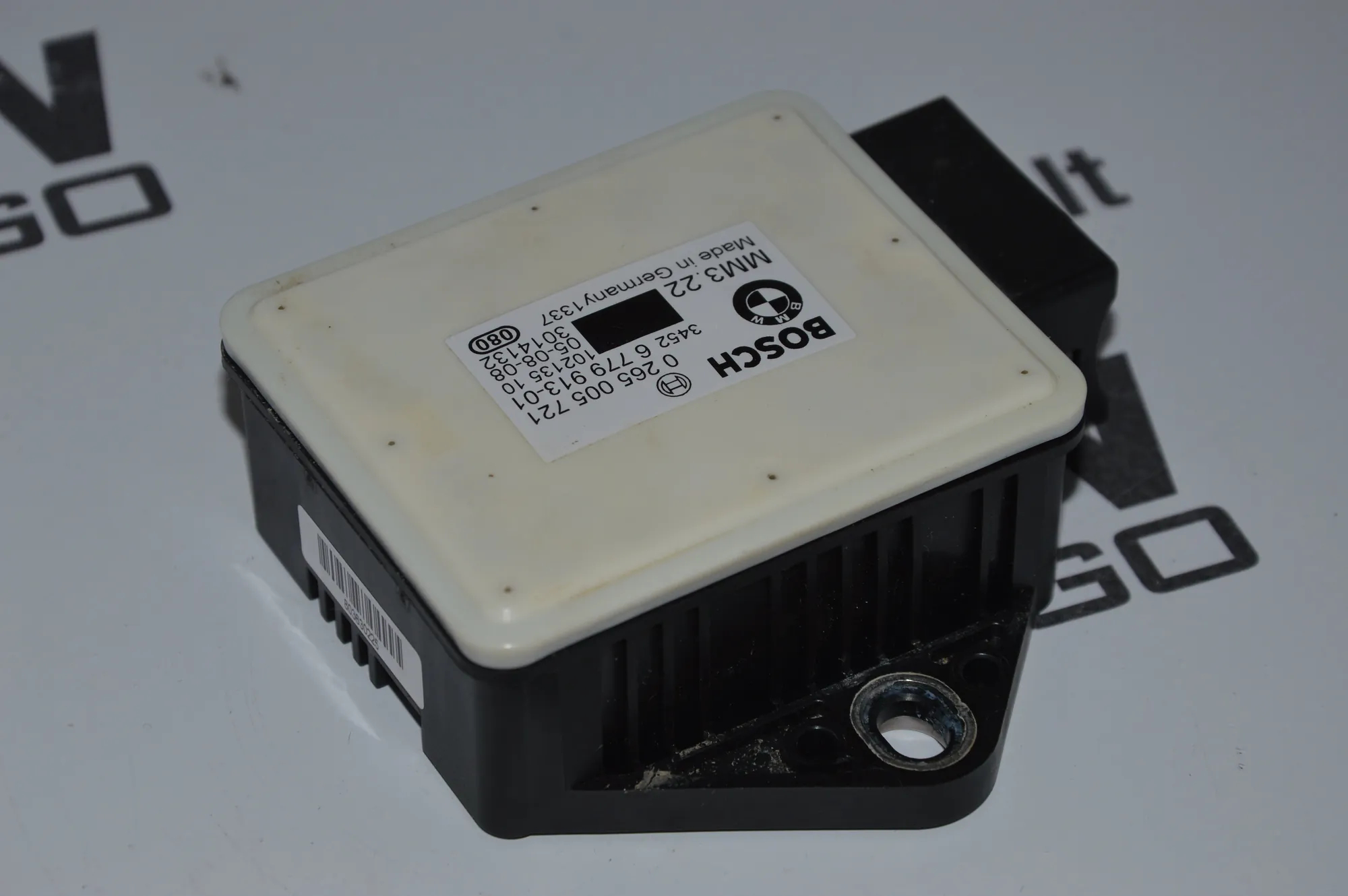 Acceleration Sensor – OEM 6779913 · BMW 5 Touring (E61) BMW 5 Touring (E61) 530 d 2008 – 5