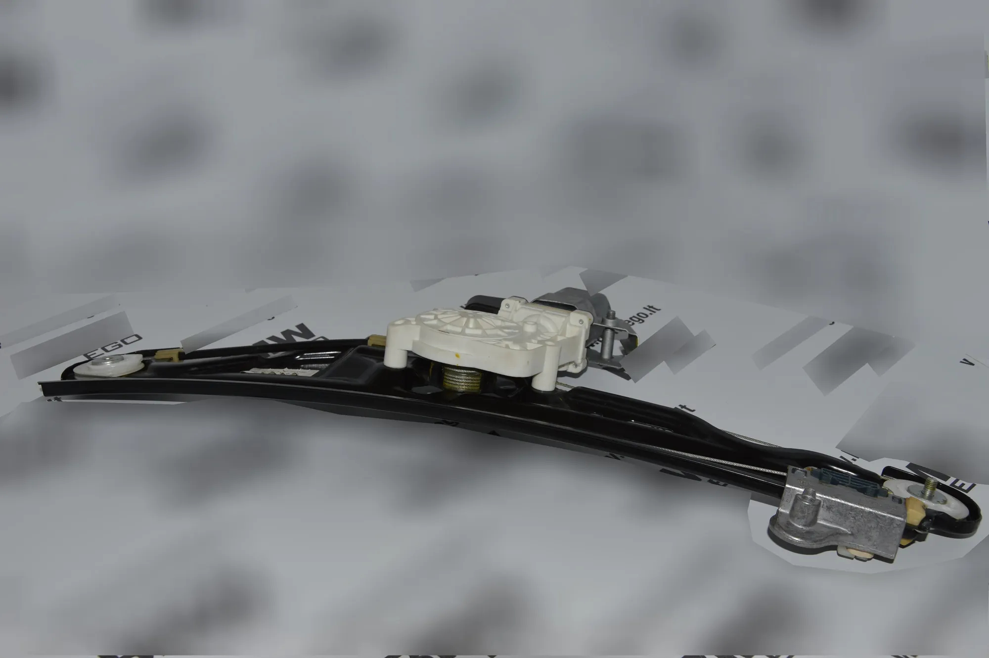 Rear Right Door Window Regulator – OEM 7184746 · BMW 5 (E60) BMW 5 (E60) 2009