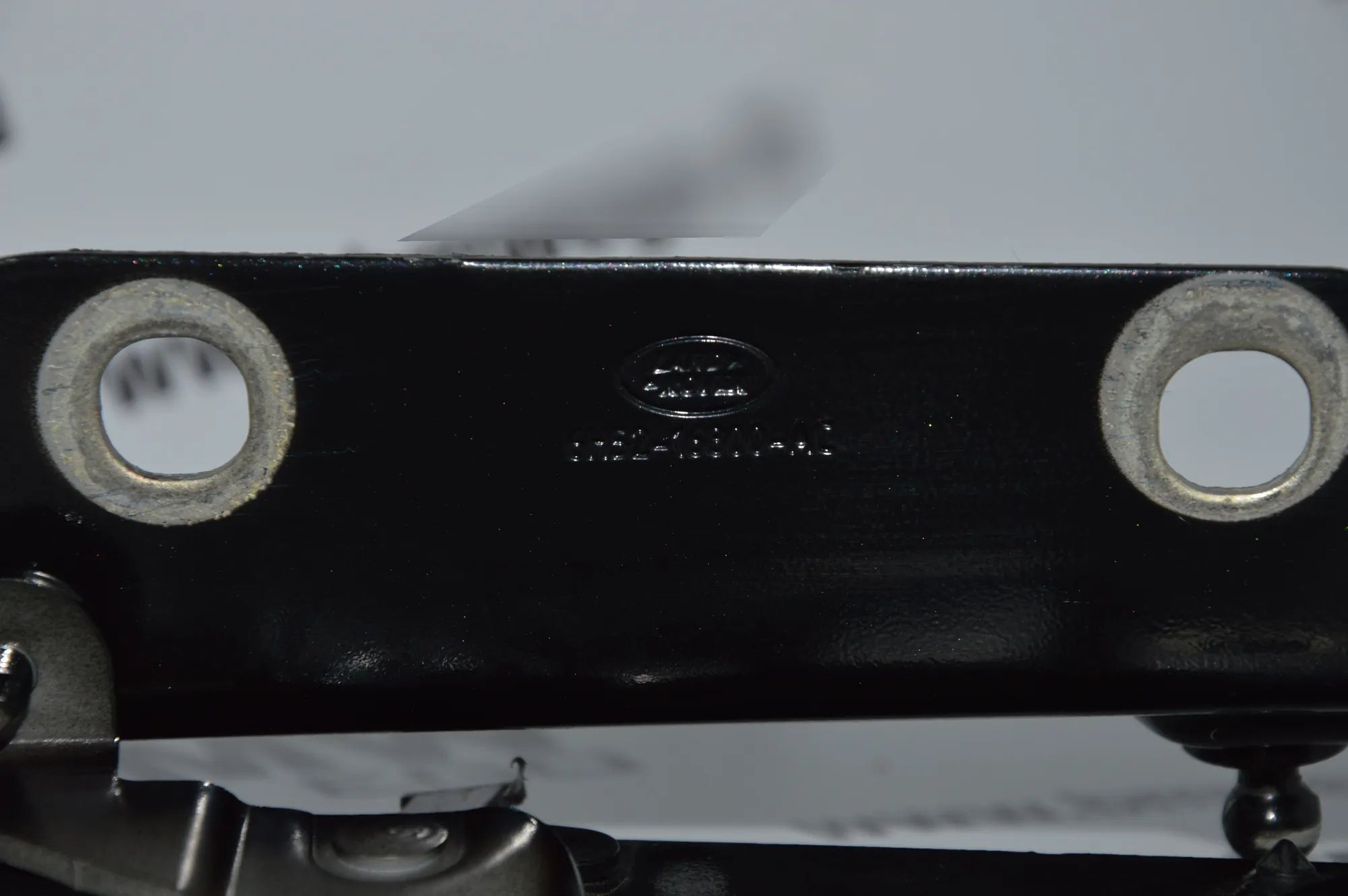 Front Right Bonnet Hinge – OEM 6H52-16800-AC · LAND ROVER RANGE ROVER EVOQUE (L538) 2.2 D 4x4 2013 – 4
