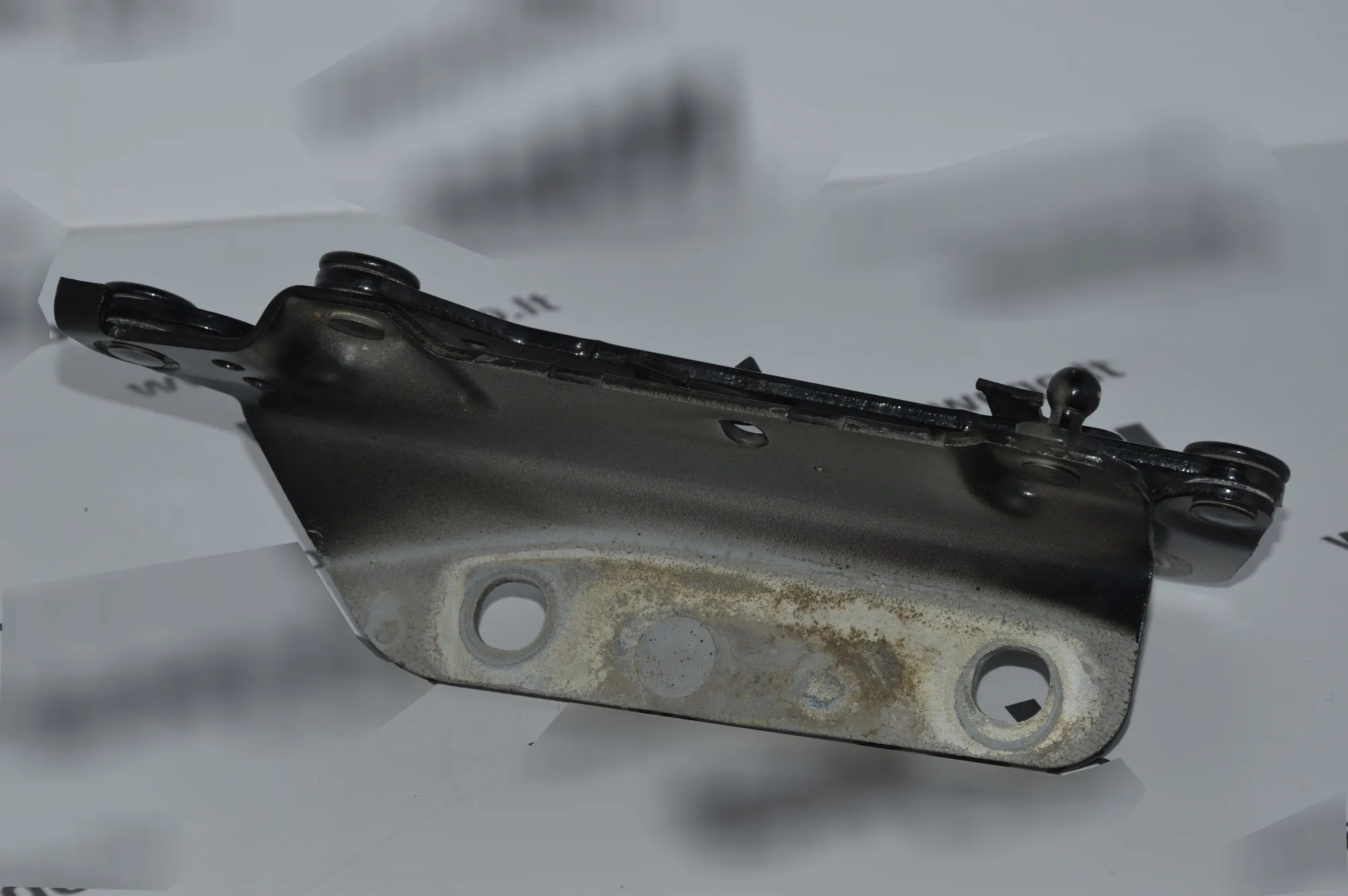Front Right Bonnet Hinge – OEM 6H52-16800-AC · LAND ROVER RANGE ROVER EVOQUE (L538) 2.2 D 4x4 2013 – 5