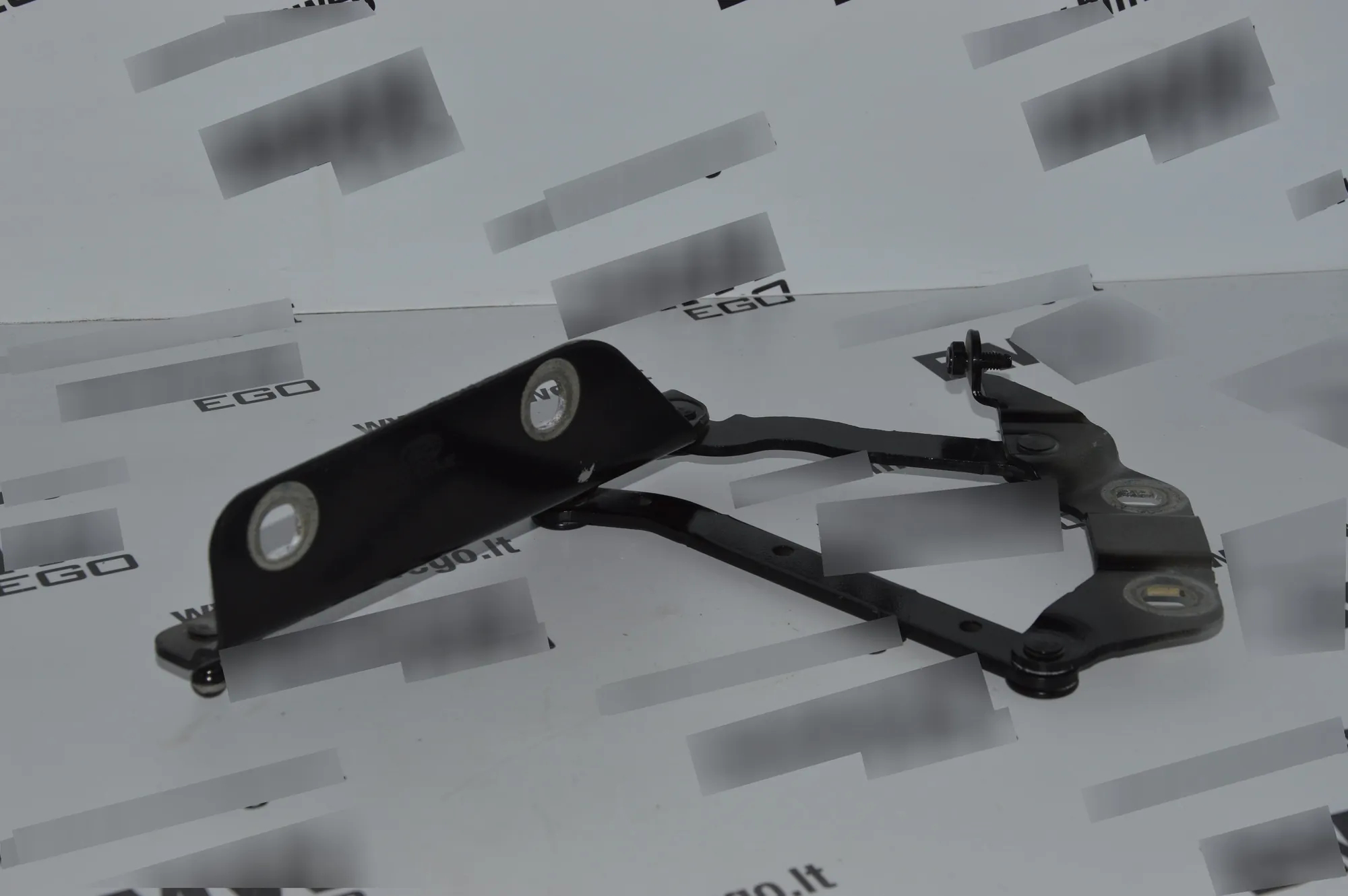 Front Left Bonnet Hinge – OEM 6H52-16801-AC · LAND ROVER RANGE ROVER EVOQUE (L538) 2.2 D 4x4 2013