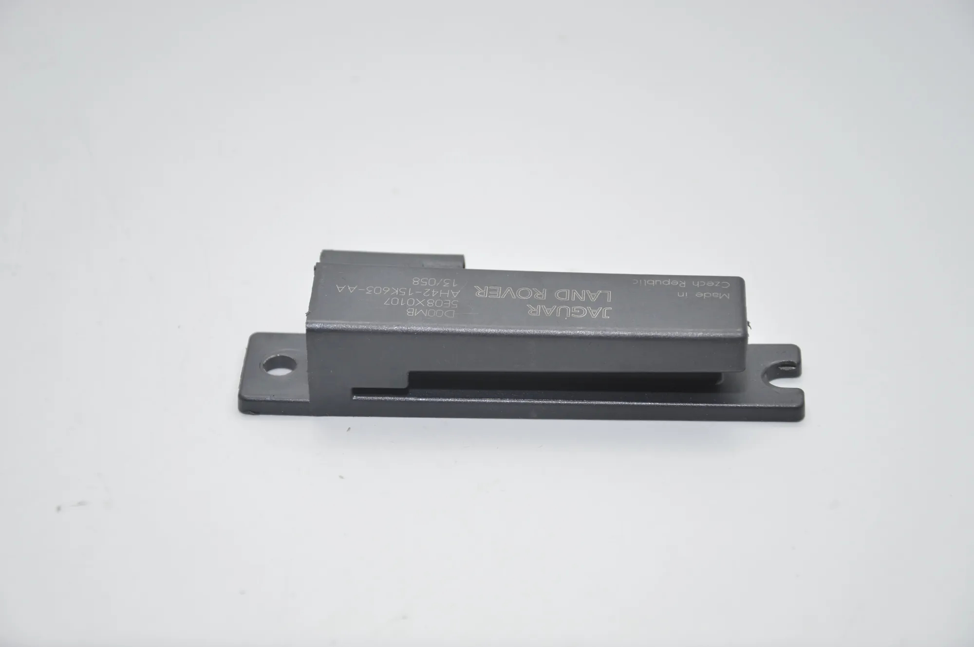 Antenna – OEM AH42-15K603-AA · LAND ROVER RANGE ROVER EVOQUE (L538) 2.2 D 4x4 2013 – 3