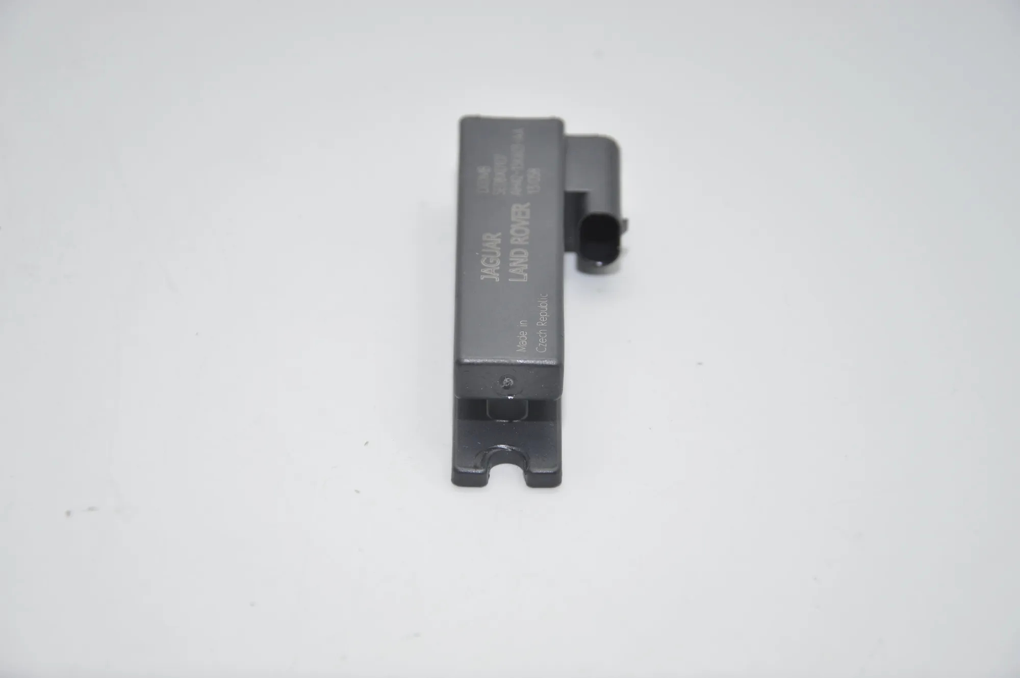 Antenna – OEM AH42-15K603-AA · LAND ROVER RANGE ROVER EVOQUE (L538) 2.2 D 4x4 2013 – 2