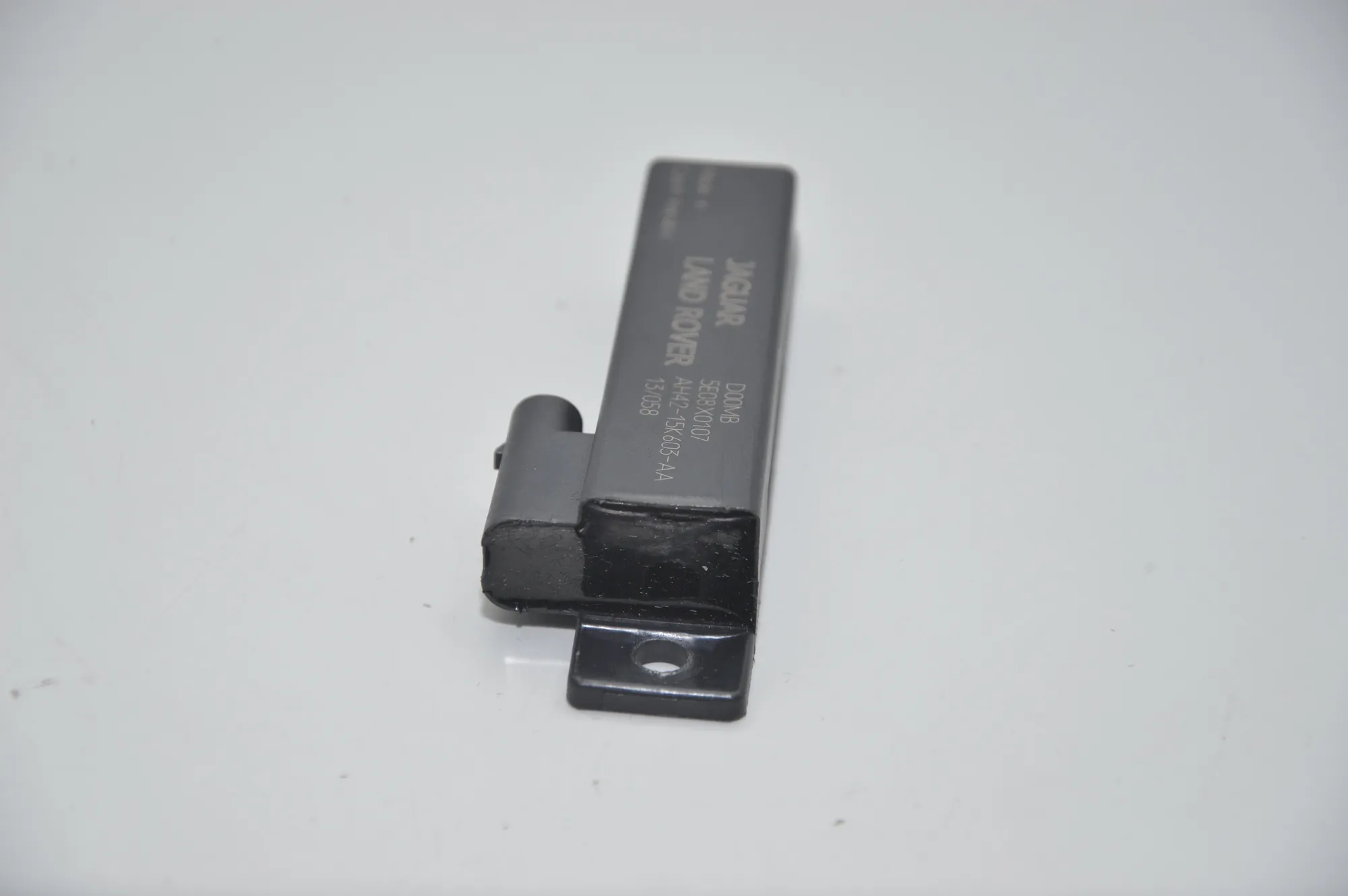 Antenna – OEM AH42-15K603-AA · LAND ROVER RANGE ROVER EVOQUE (L538) 2.2 D 4x4 2013 – 4