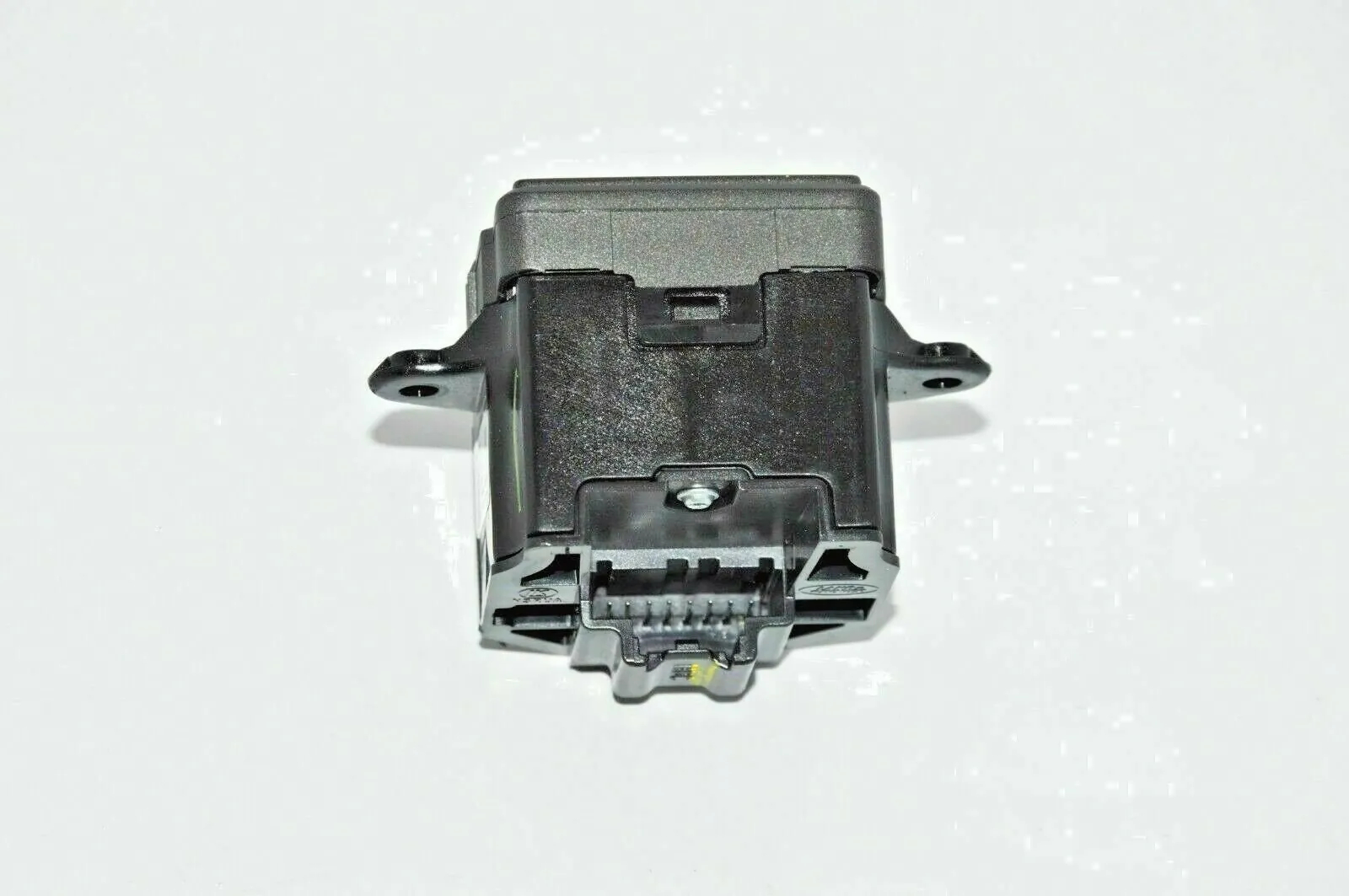 Button Switch Panel – OEM BJ32-14K147-AD · LAND ROVER RANGE ROVER EVOQUE (L538) 2.2 D 4x4 2013 – 2