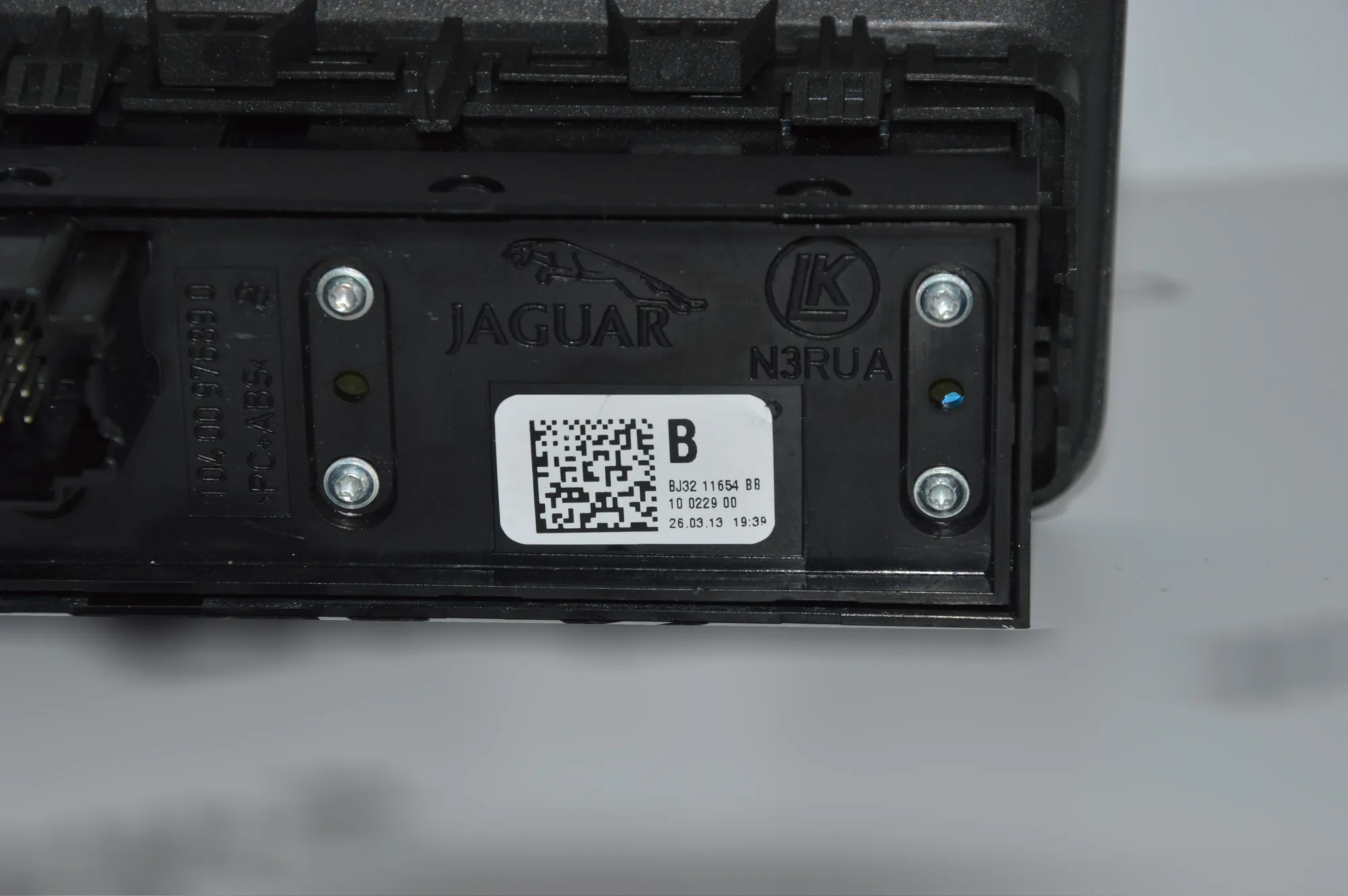 Switches – OEM BJ32-11654-BB · LAND ROVER RANGE ROVER EVOQUE (L538) 2.2 D 4x4 2013 – 5