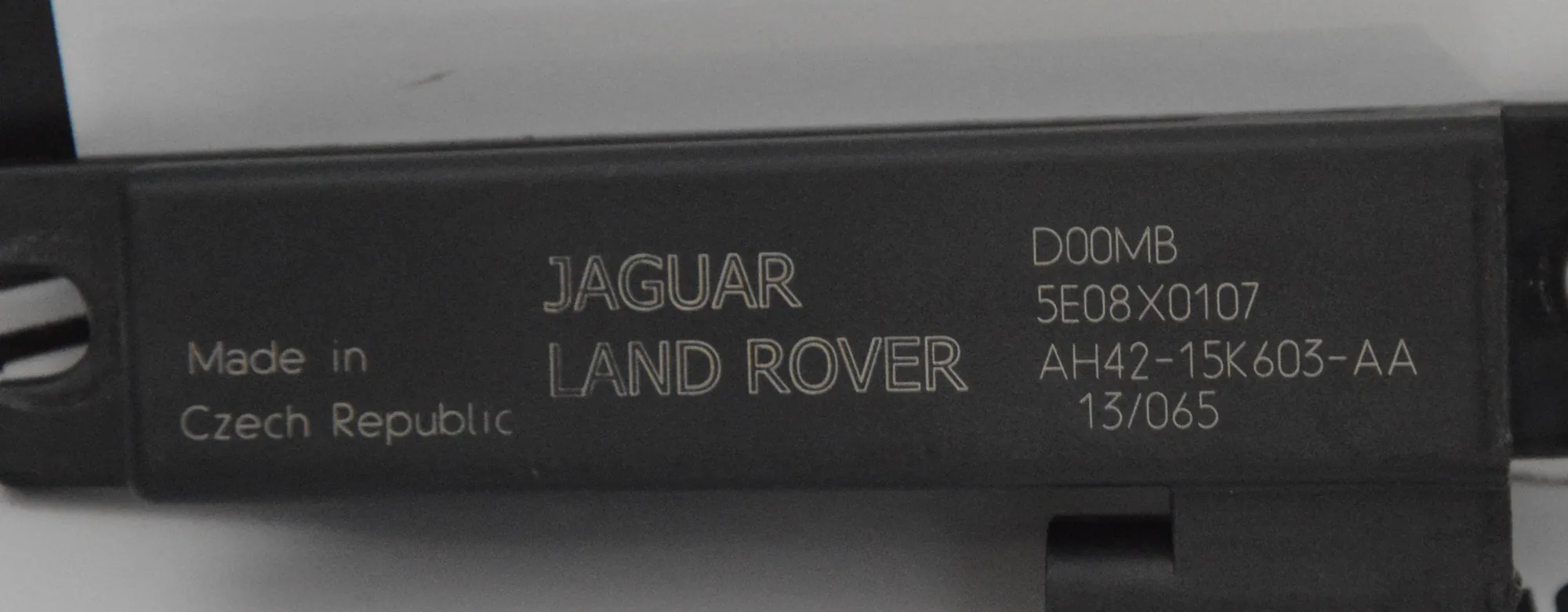 Antenna – OEM AH42-15K603-AA · LAND ROVER RANGE ROVER EVOQUE (L538) 2.2 D 4x4 2013 – 3