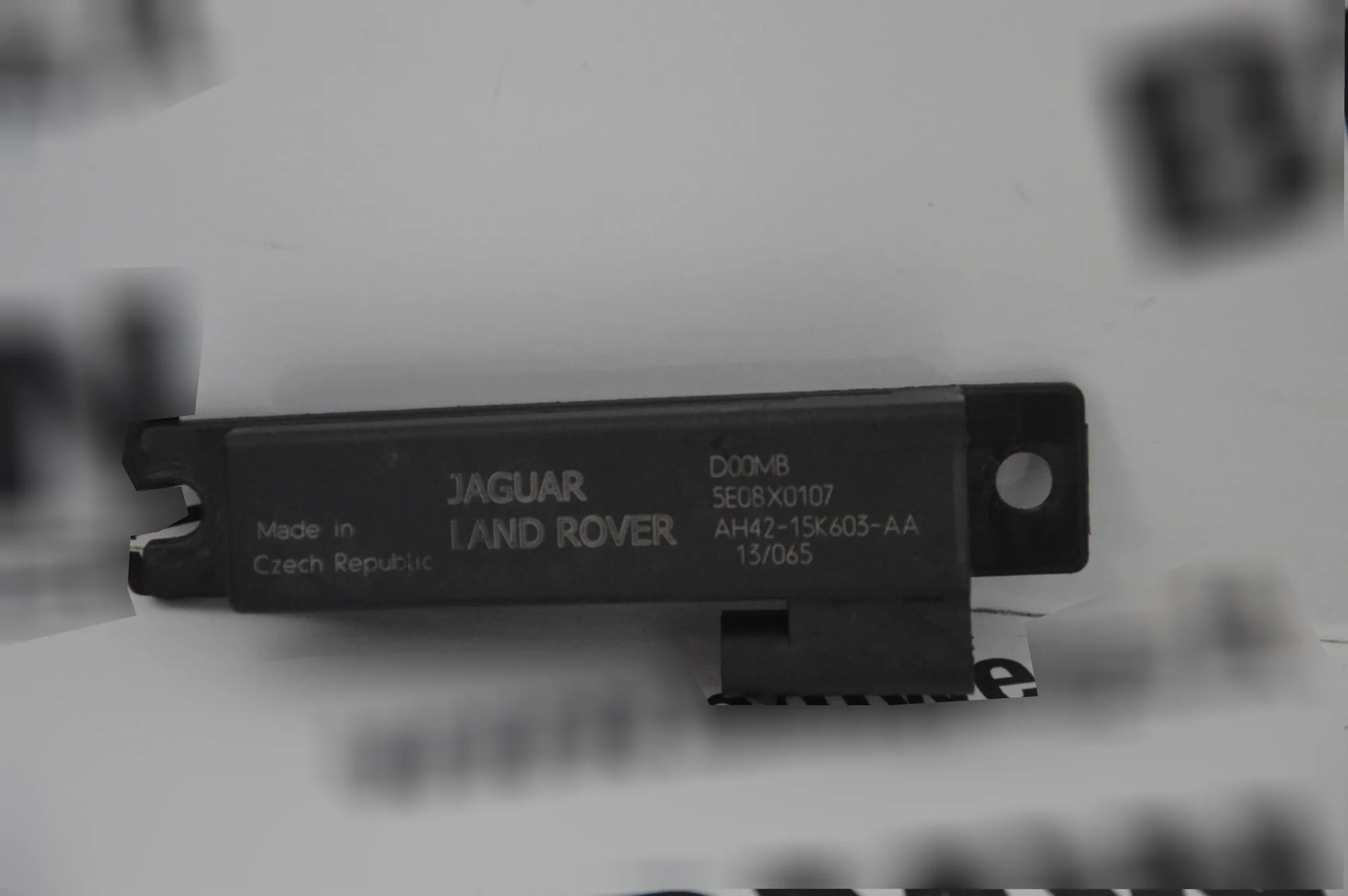 Antenna – OEM AH42-15K603-AA · LAND ROVER RANGE ROVER EVOQUE (L538) 2.2 D 4x4 2013 – 2