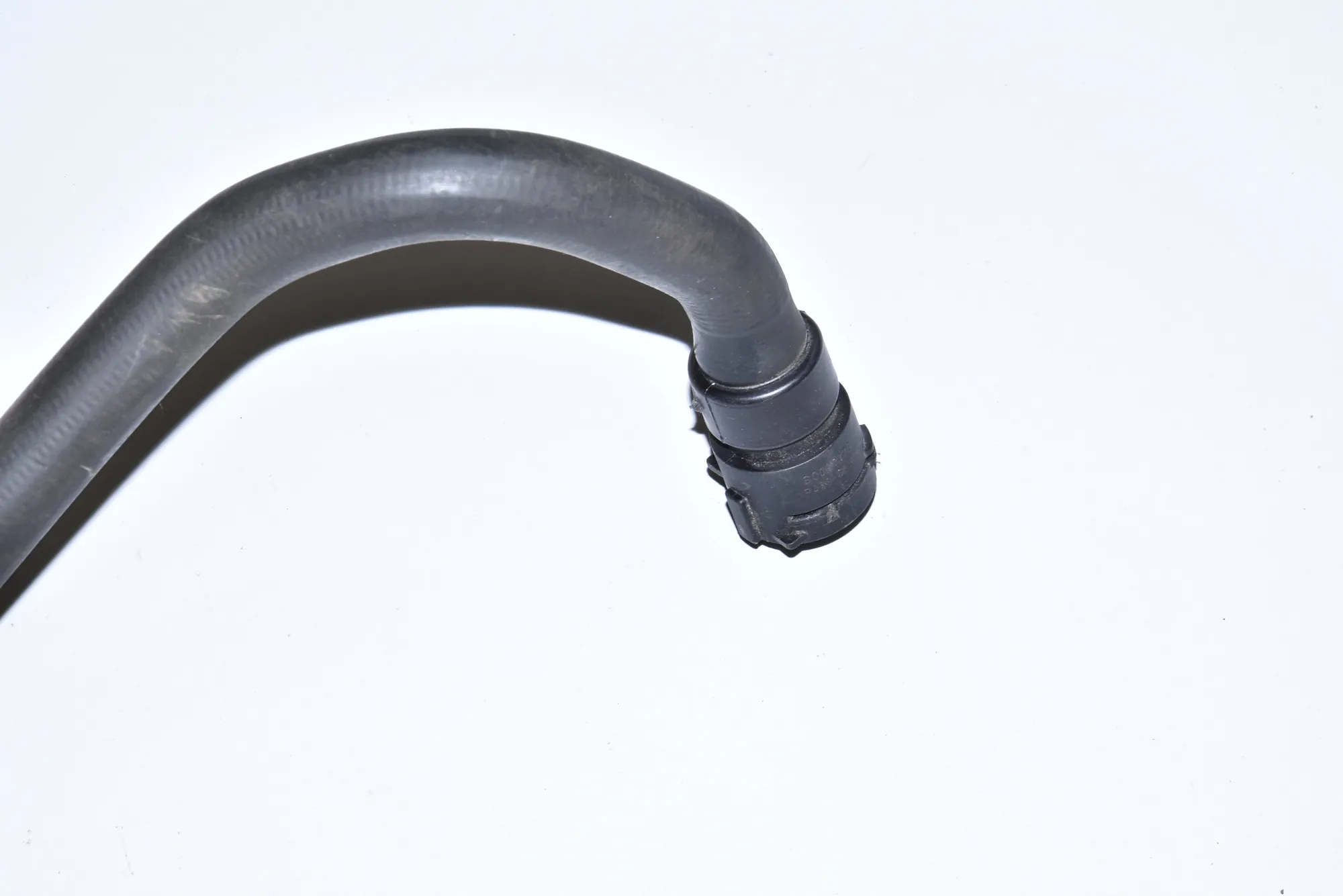 Pipe Hose – OEM BJ328274AA · LAND ROVER RANGE ROVER EVOQUE (L538) 2.2 D 4x4 2013 – 2