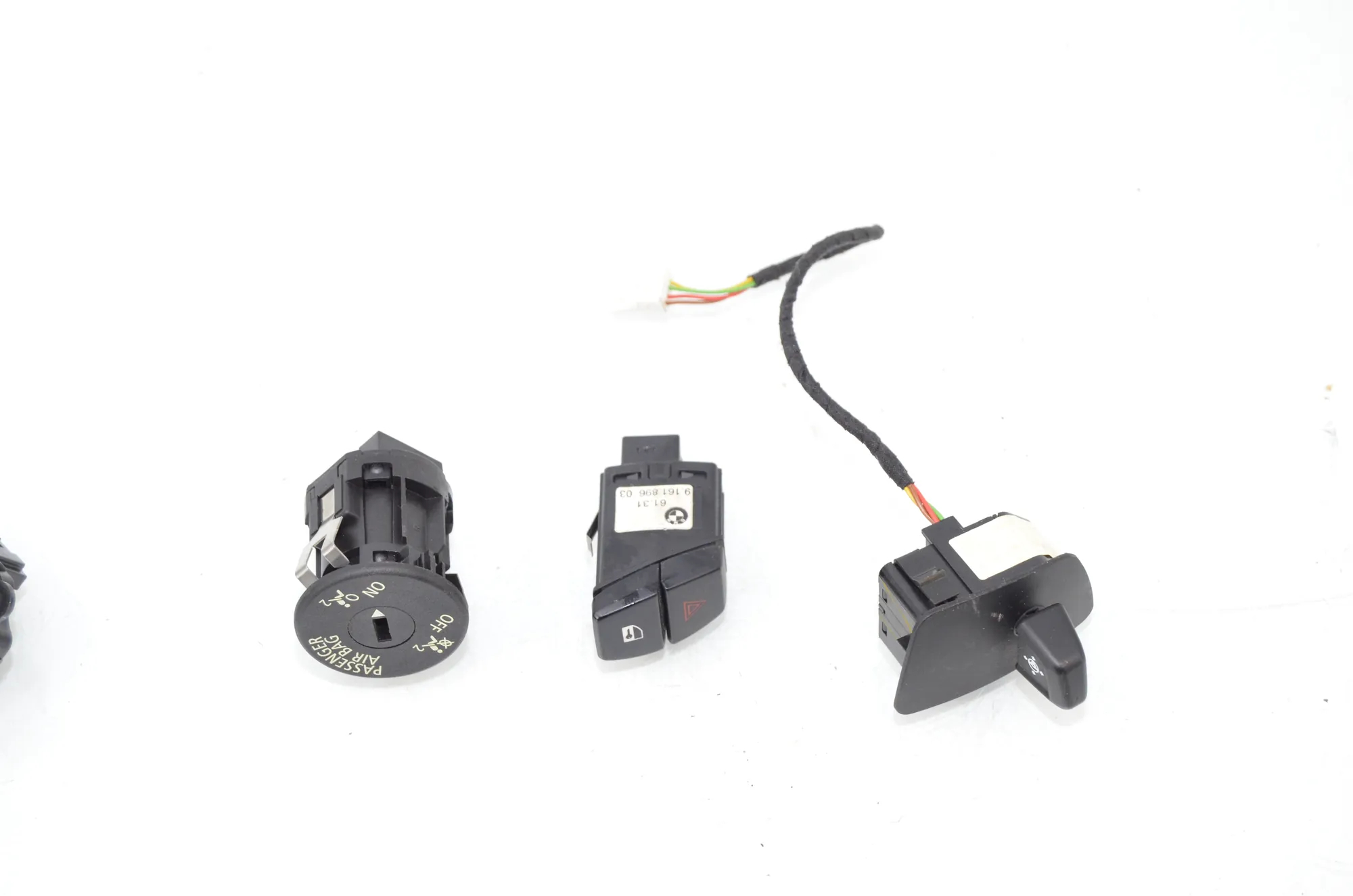 Switches – OEM 9202939 · BMW 5 Touring (F11) 530 d xDrive 2011 – 2