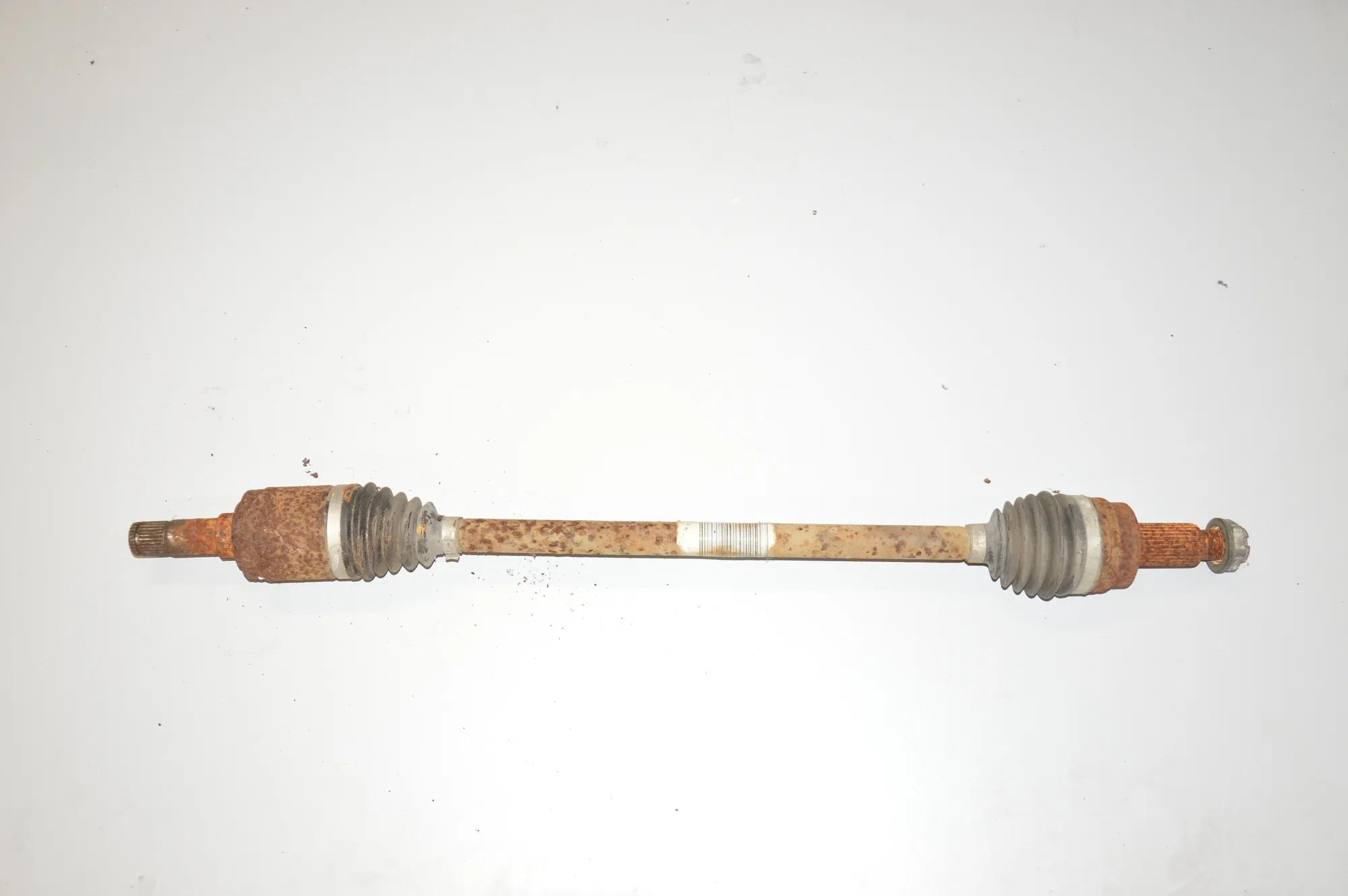 Rear Right Driveshaft – OEM BJ324B402 · LAND ROVER RANGE ROVER EVOQUE (L538) 2.2 D 4x4 2013