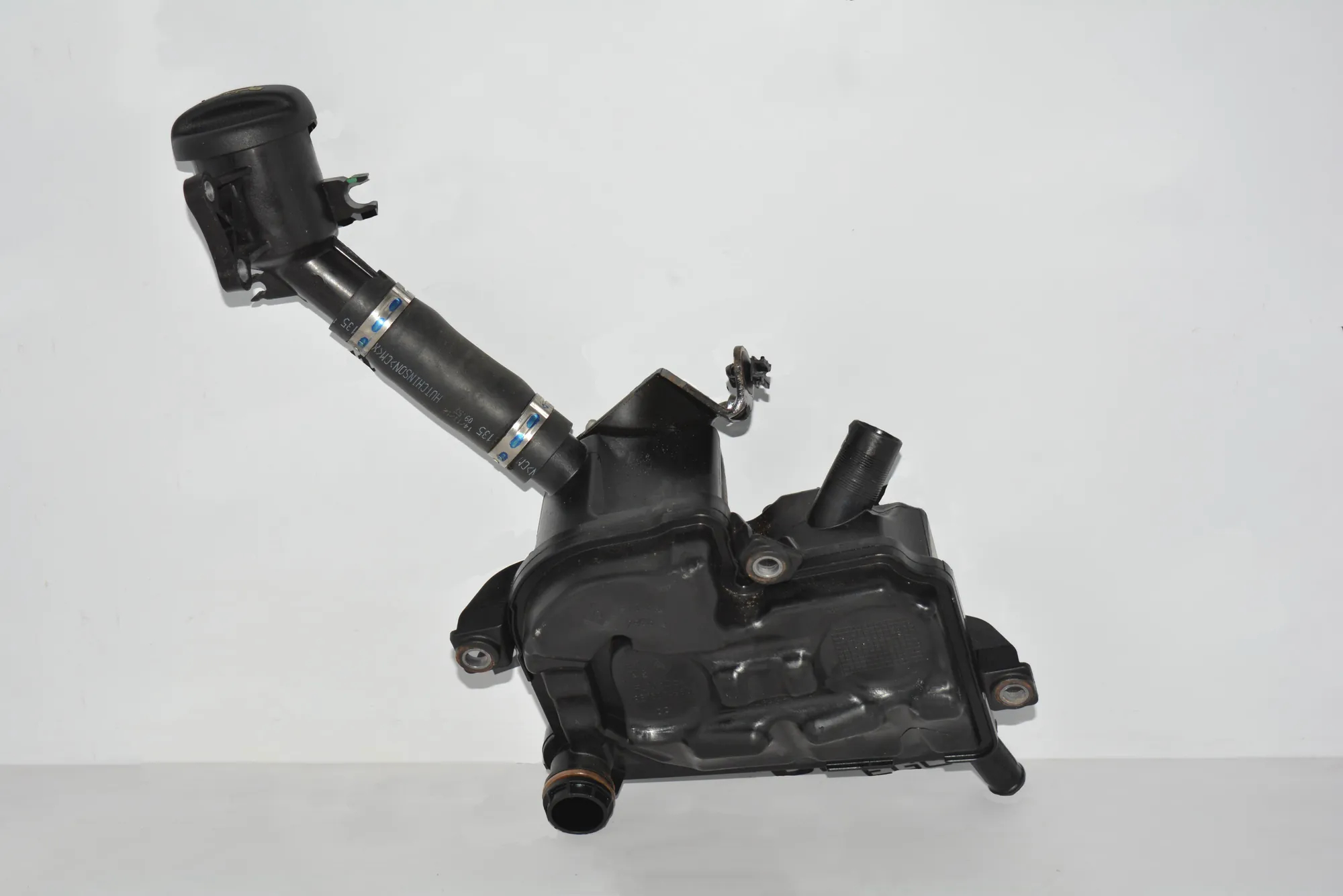 Other Engine Compartment Parts – OEM 9675994880 · LAND ROVER RANGE ROVER EVOQUE (L538) 2.2 D 4x4 2013 – 4
